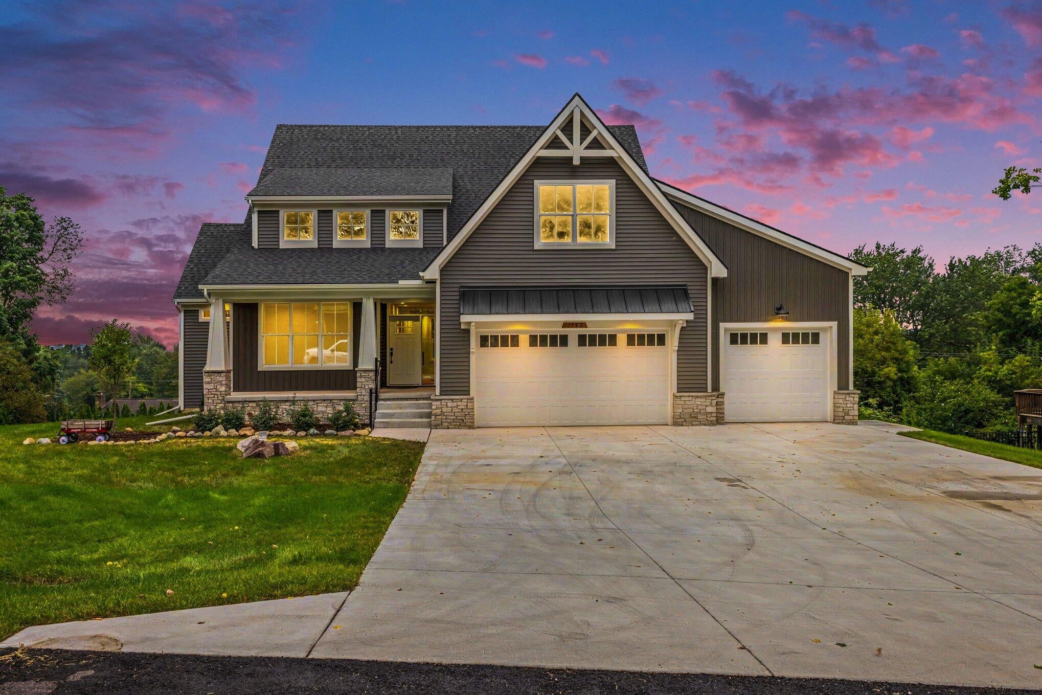 1752 Milford Heights Drive — photo