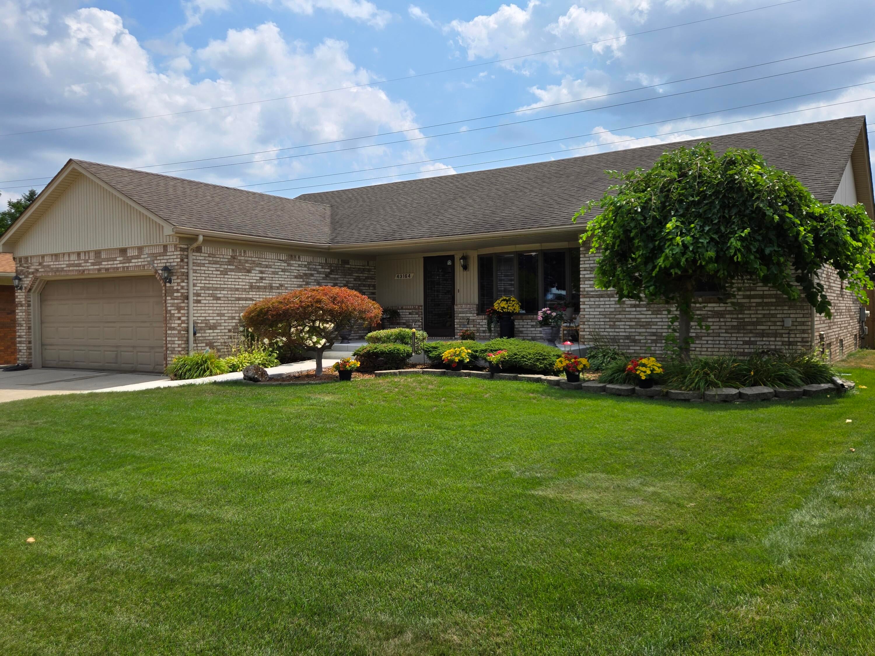 43164 Hillcrest Drive — photo