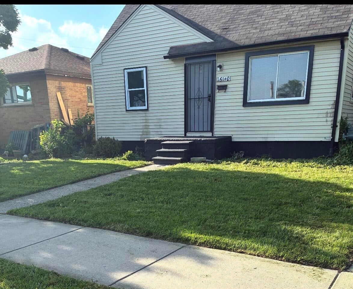 16140 W Chicago Street — photo