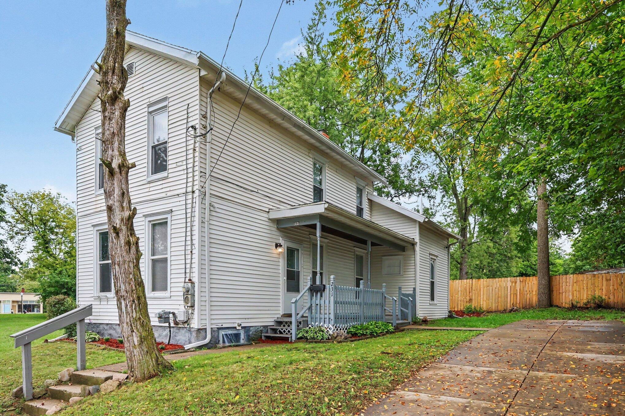 231 W Biddle Street — photo