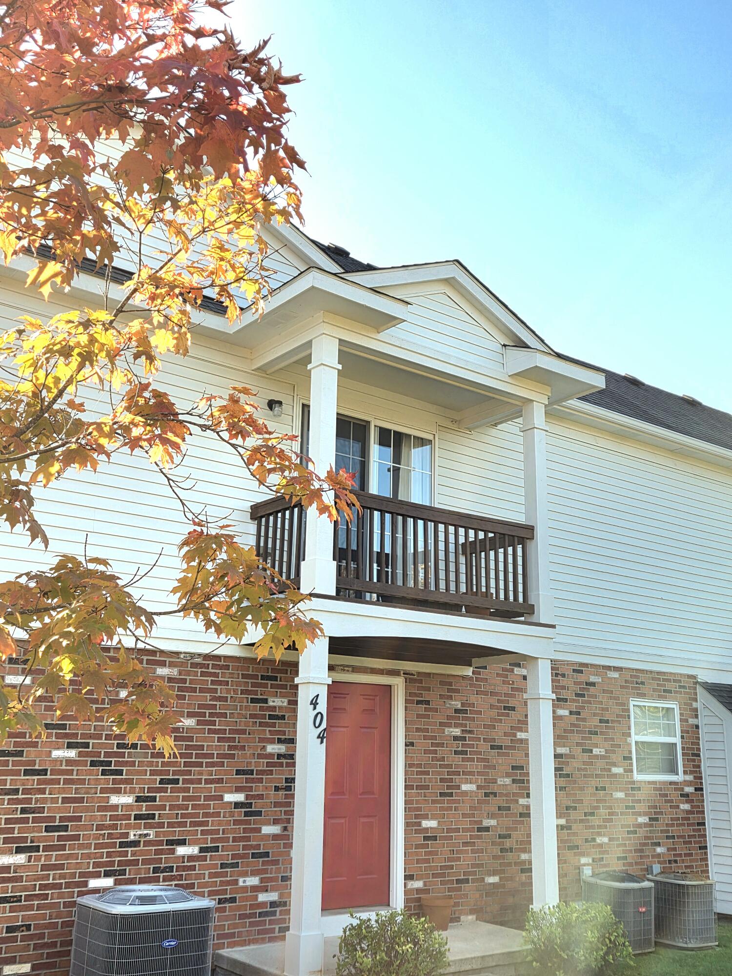404 Riversedge Drive — photo