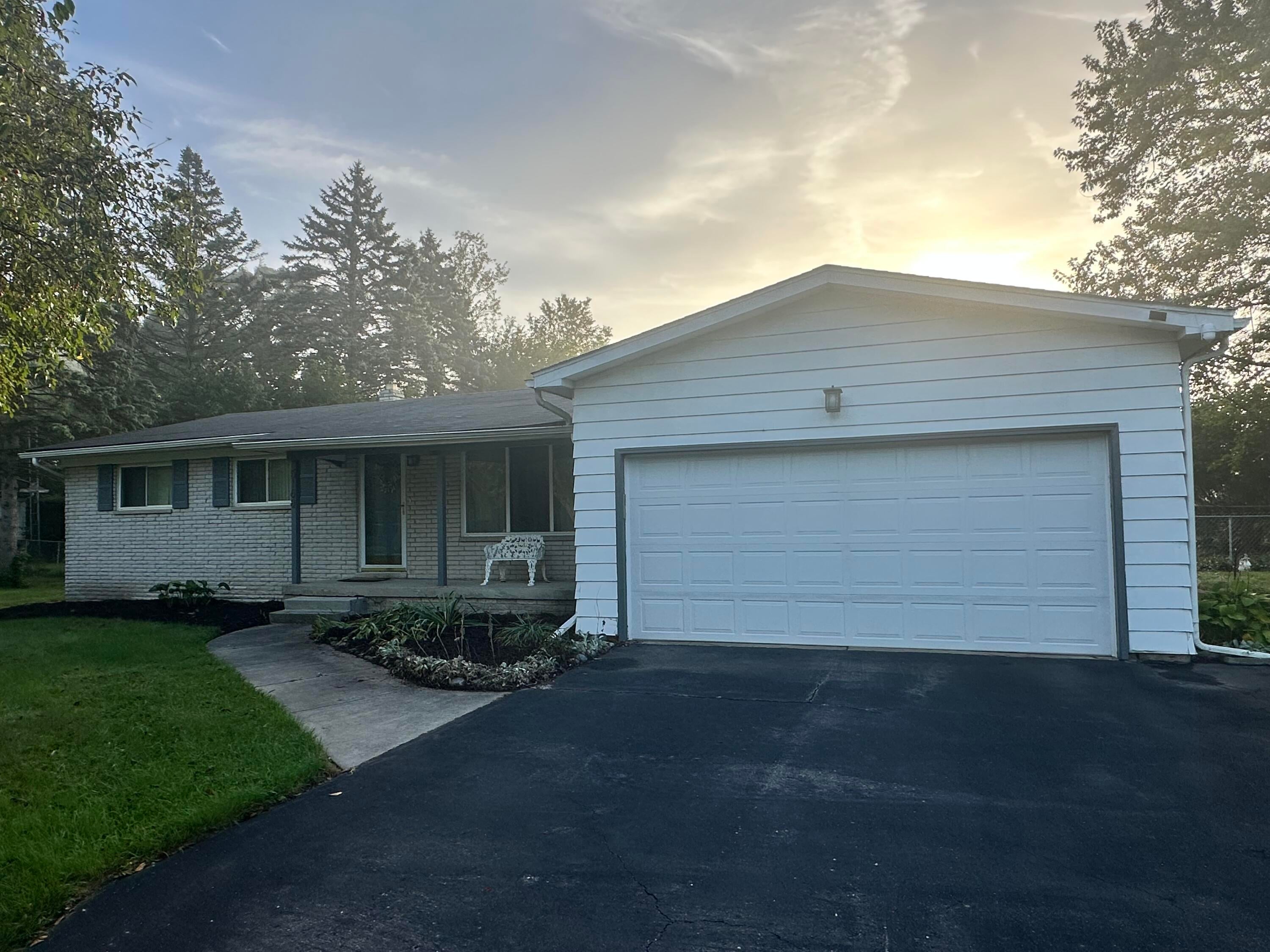 5168 Woodcliff Drive — photo