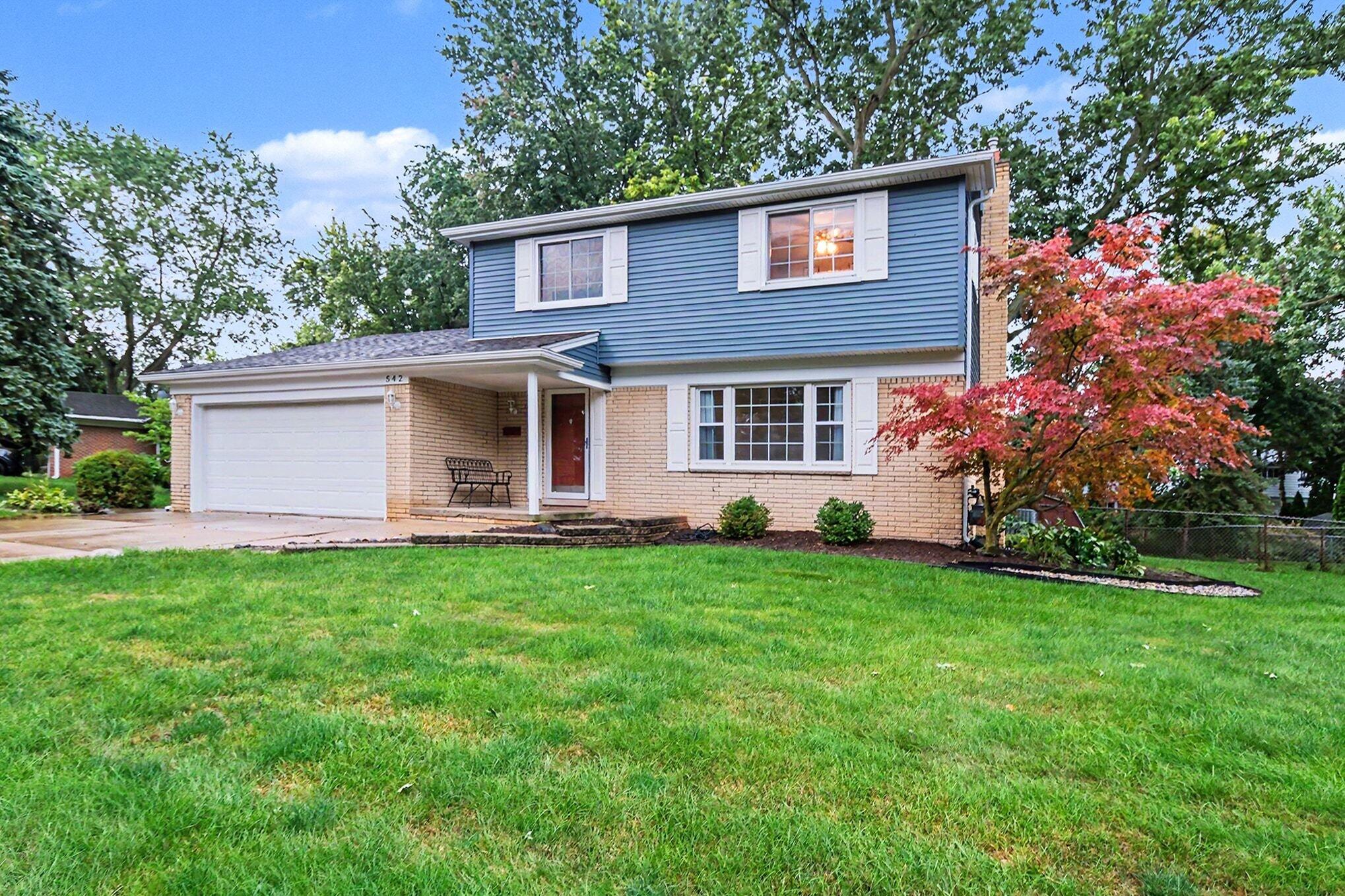 542 Eastlook Drive — photo
