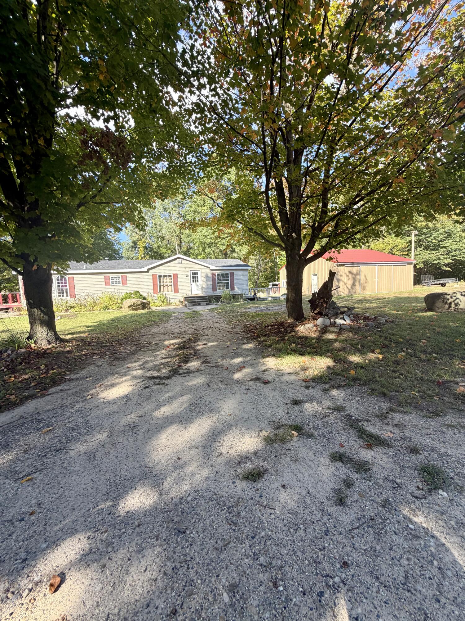 2928 E Madison Road — photo