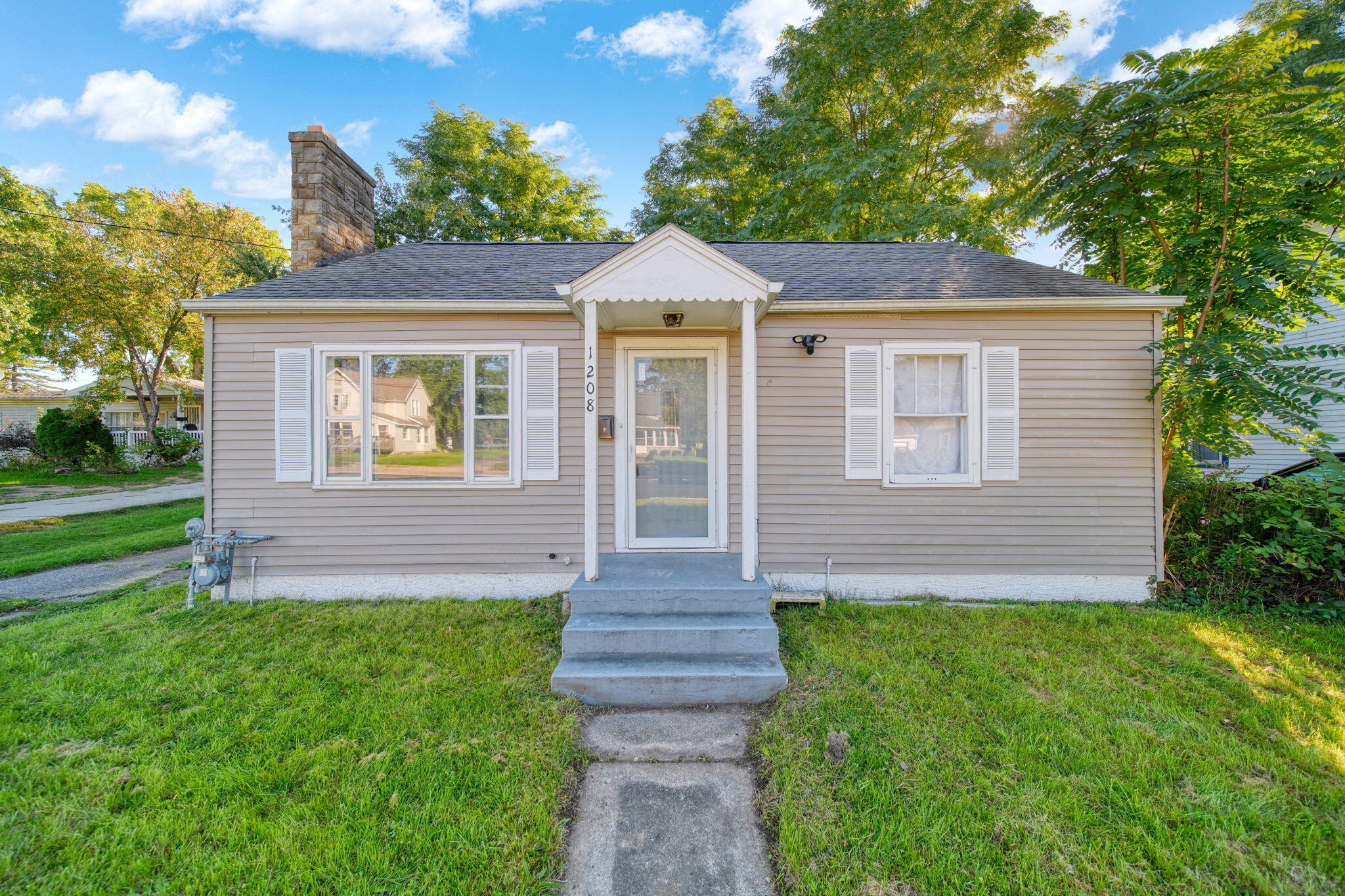 1208 N Eaton Street — photo