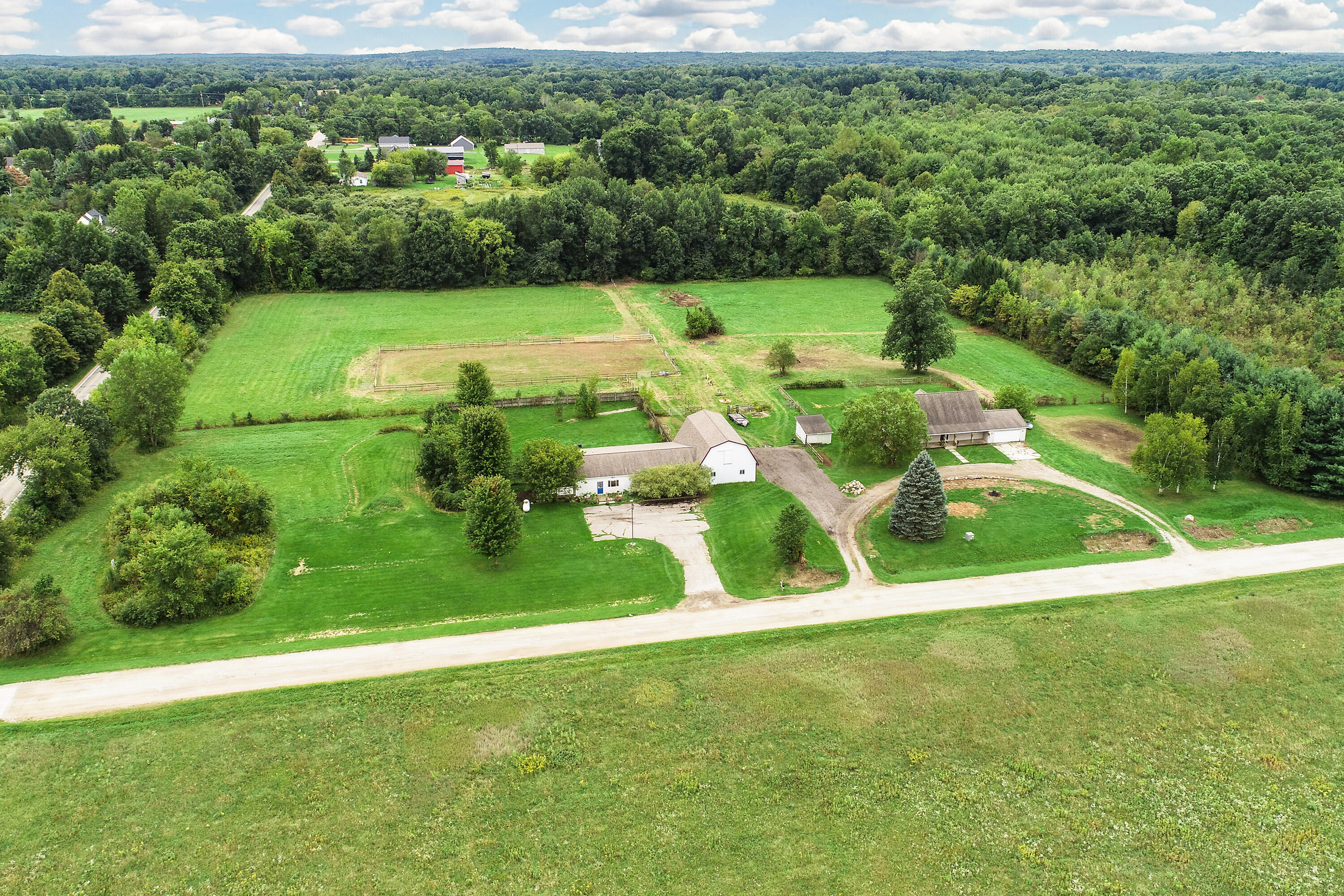 3605 White Tail Trail — photo