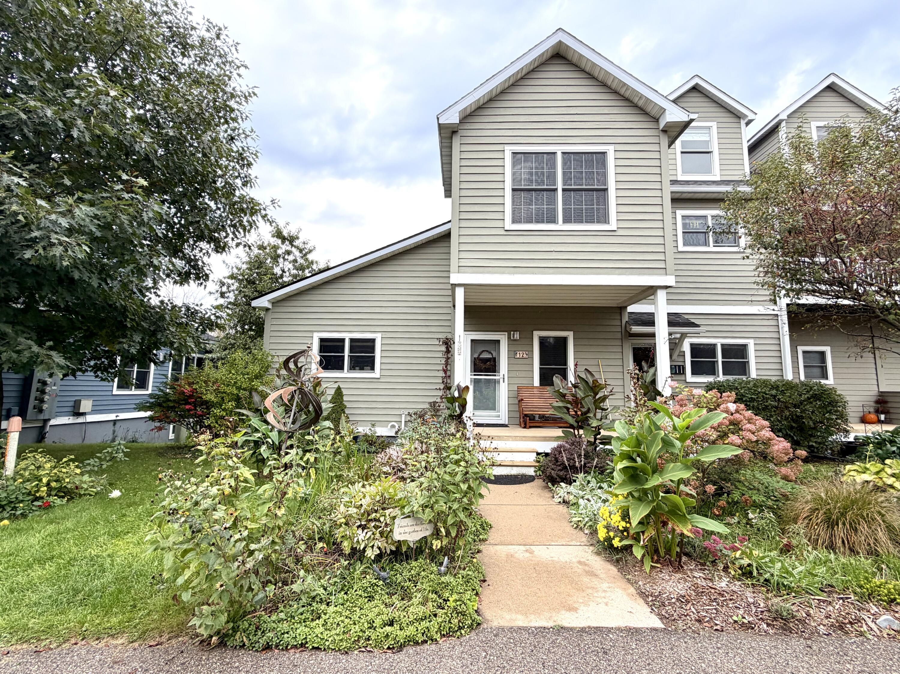 560 Little Lake Drive Unit: 12 — photo