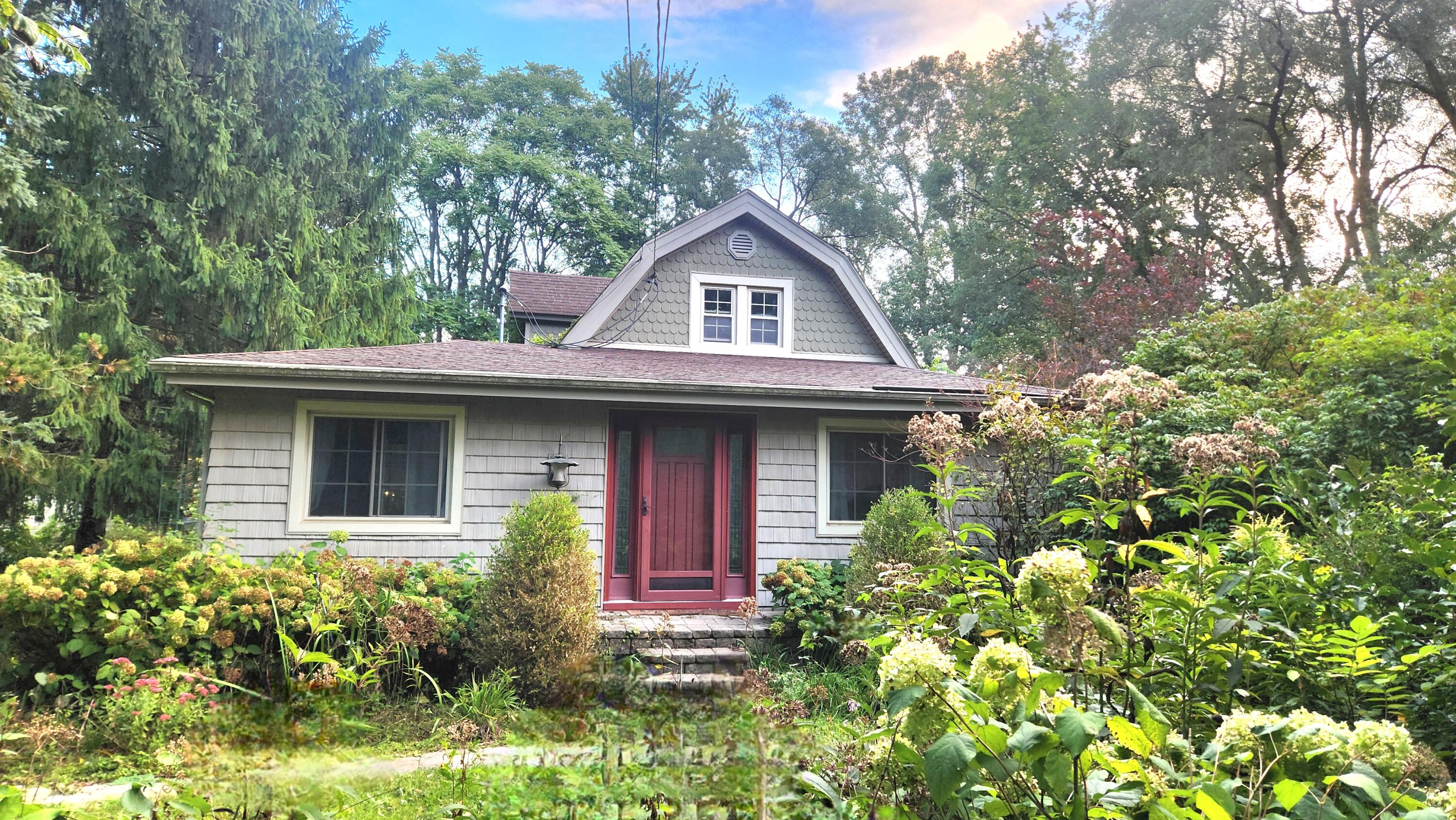 6732 Summerfield Road — photo