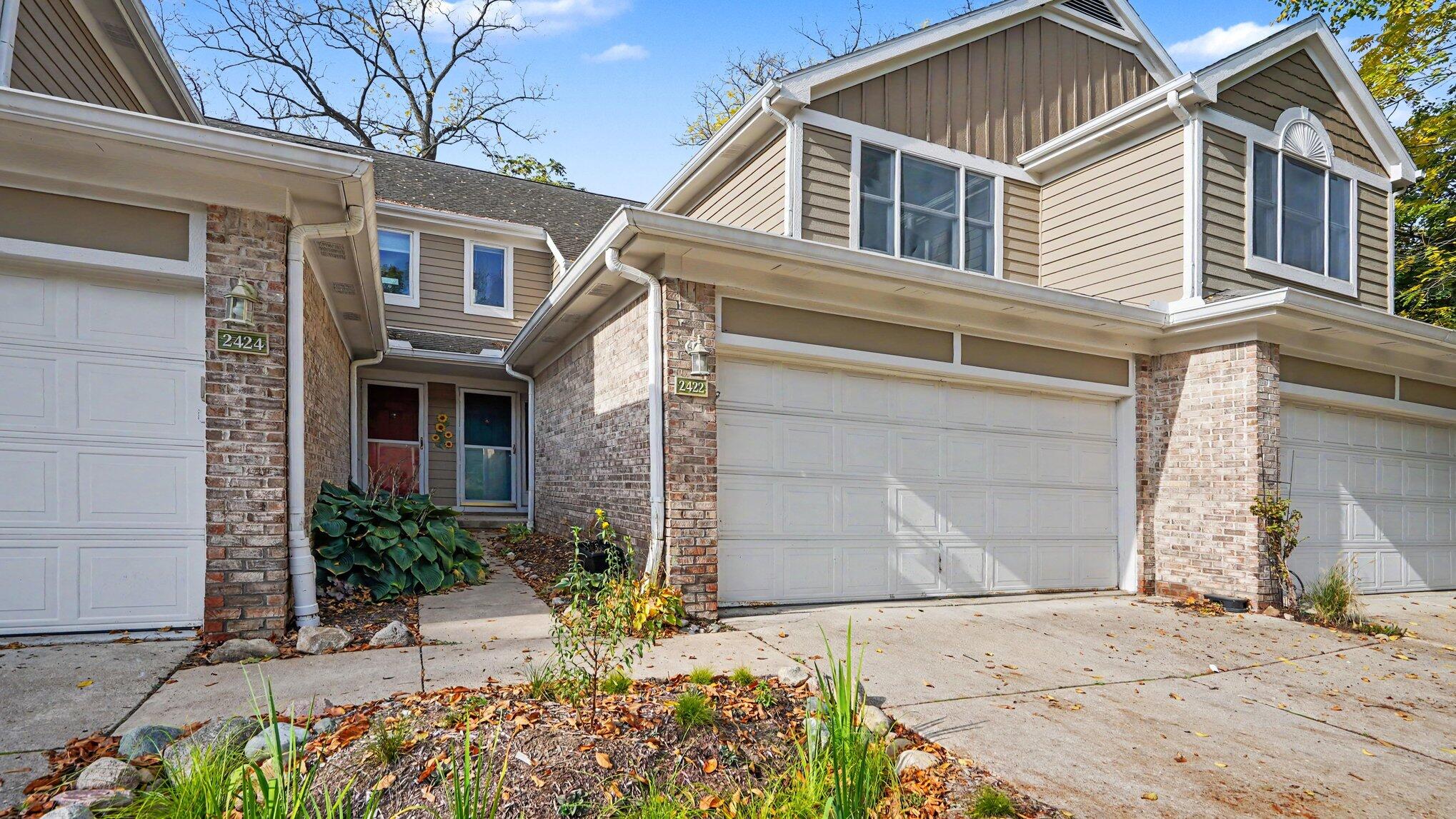 2422 Mulberry Court — photo