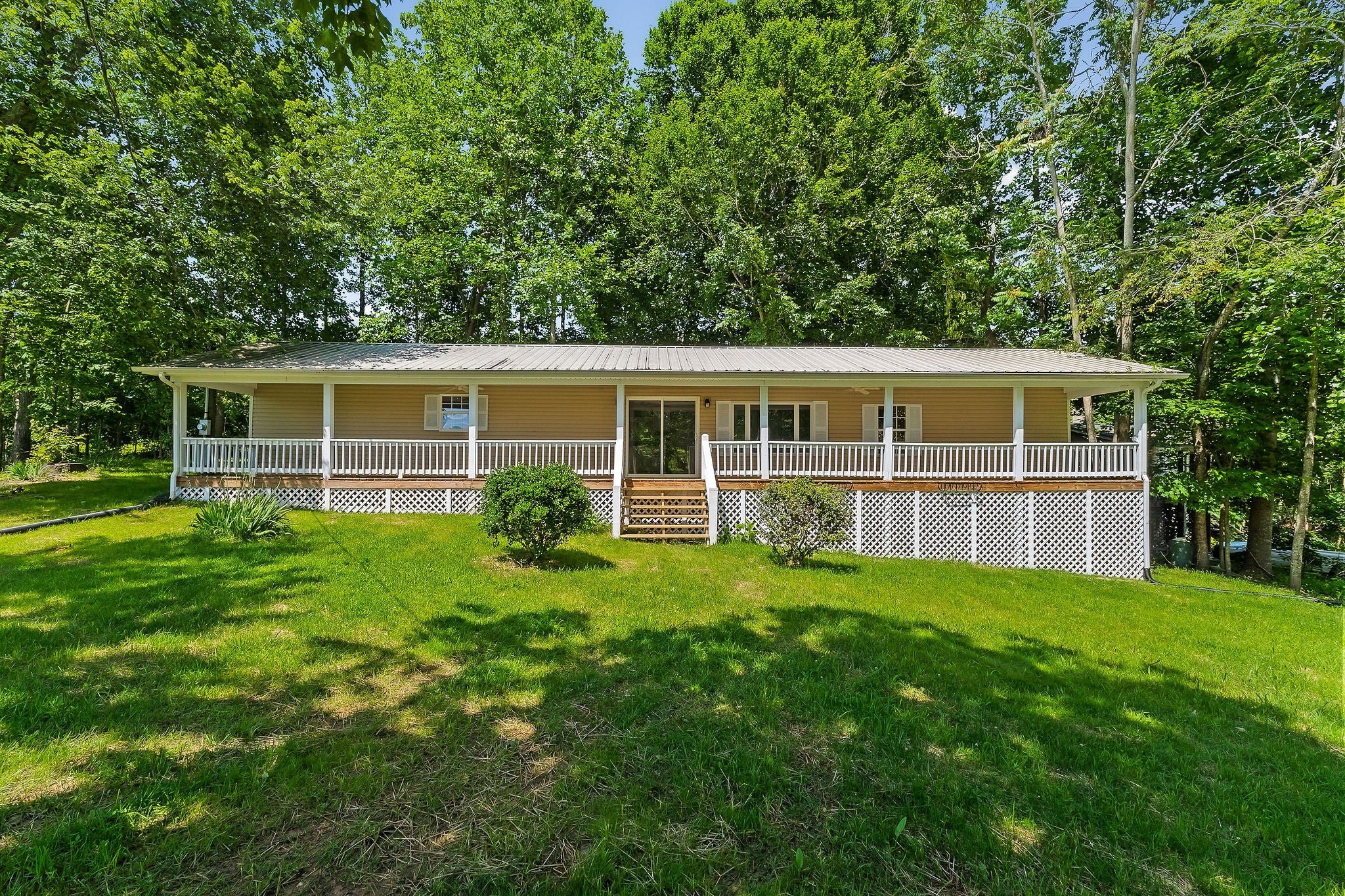 1007 Eastridge Dr — photo
