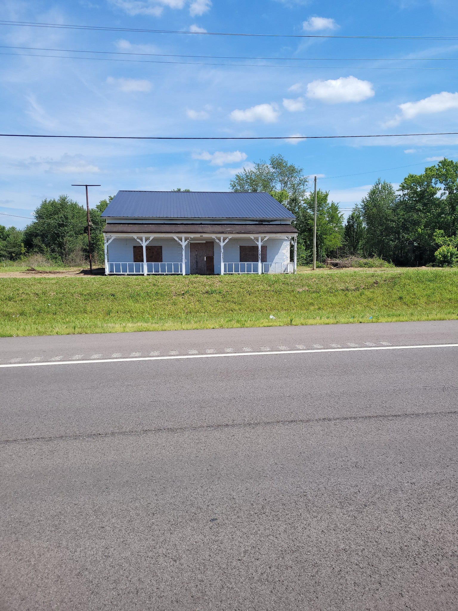 2816 Highway 43 S — photo
