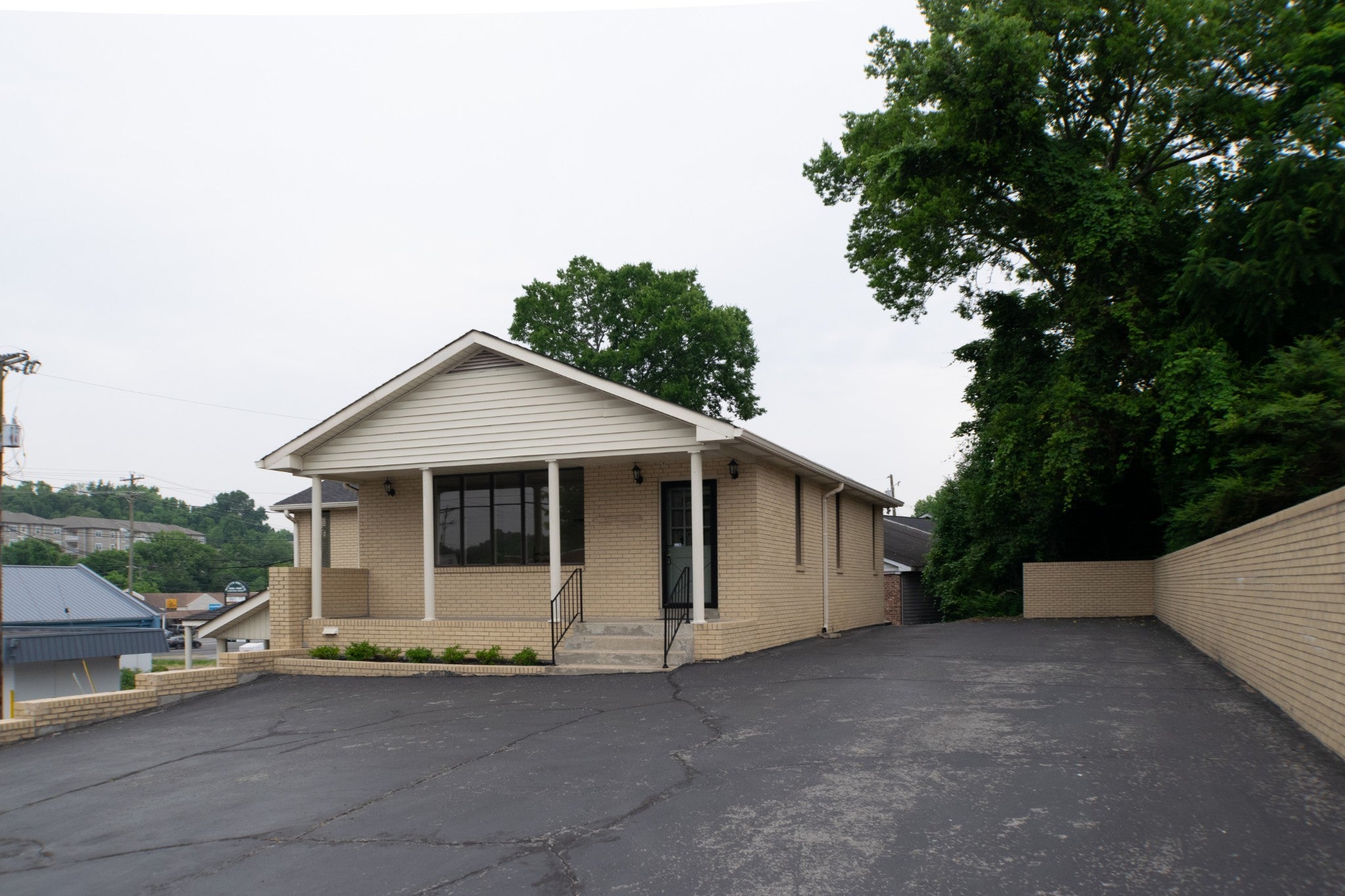 101 Matterhorn Dr — photo