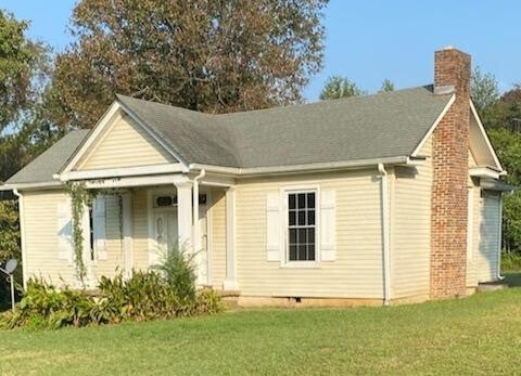 972 Fall River Rd — photo
