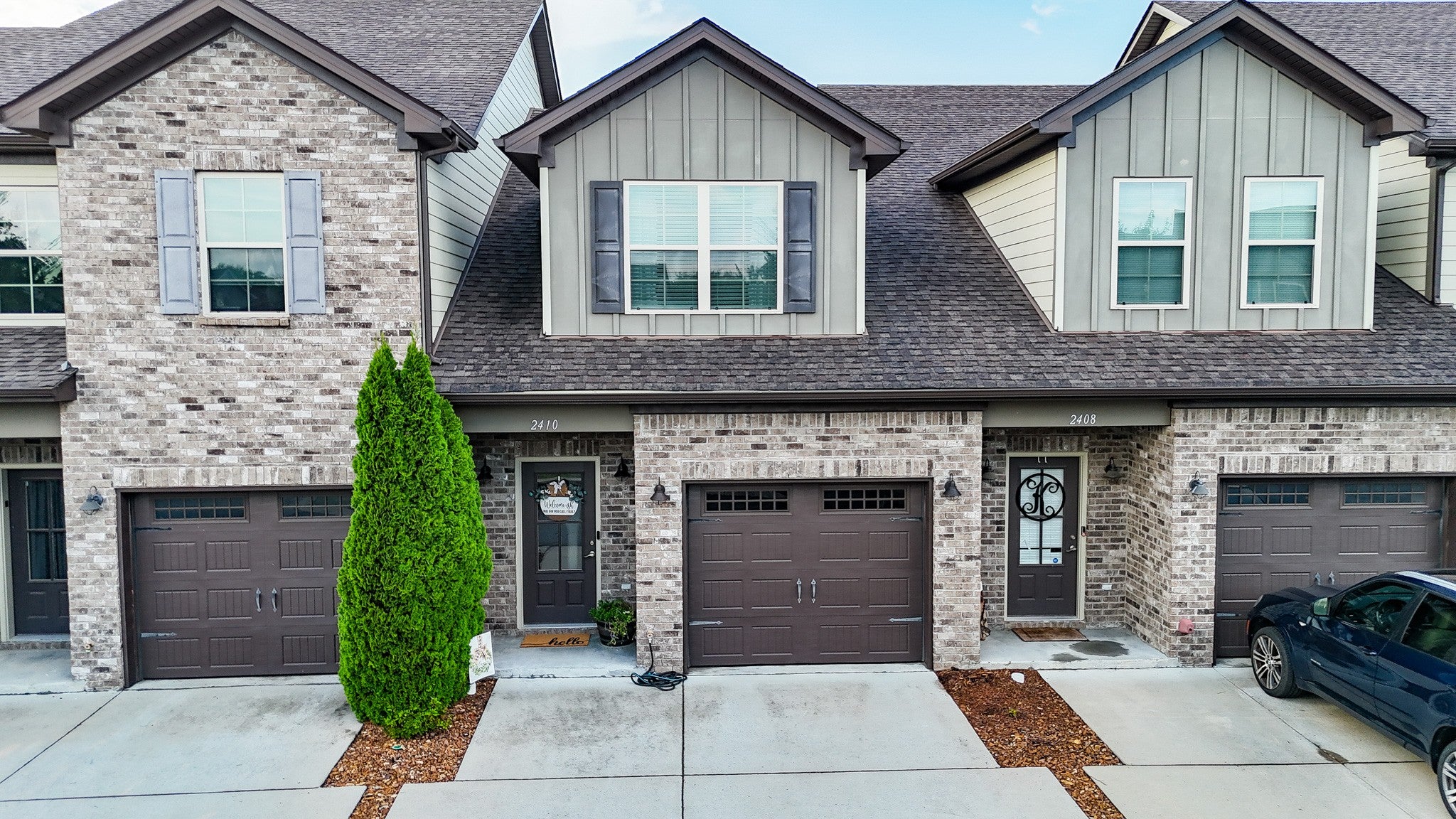 2410 Lightbend Dr — photo