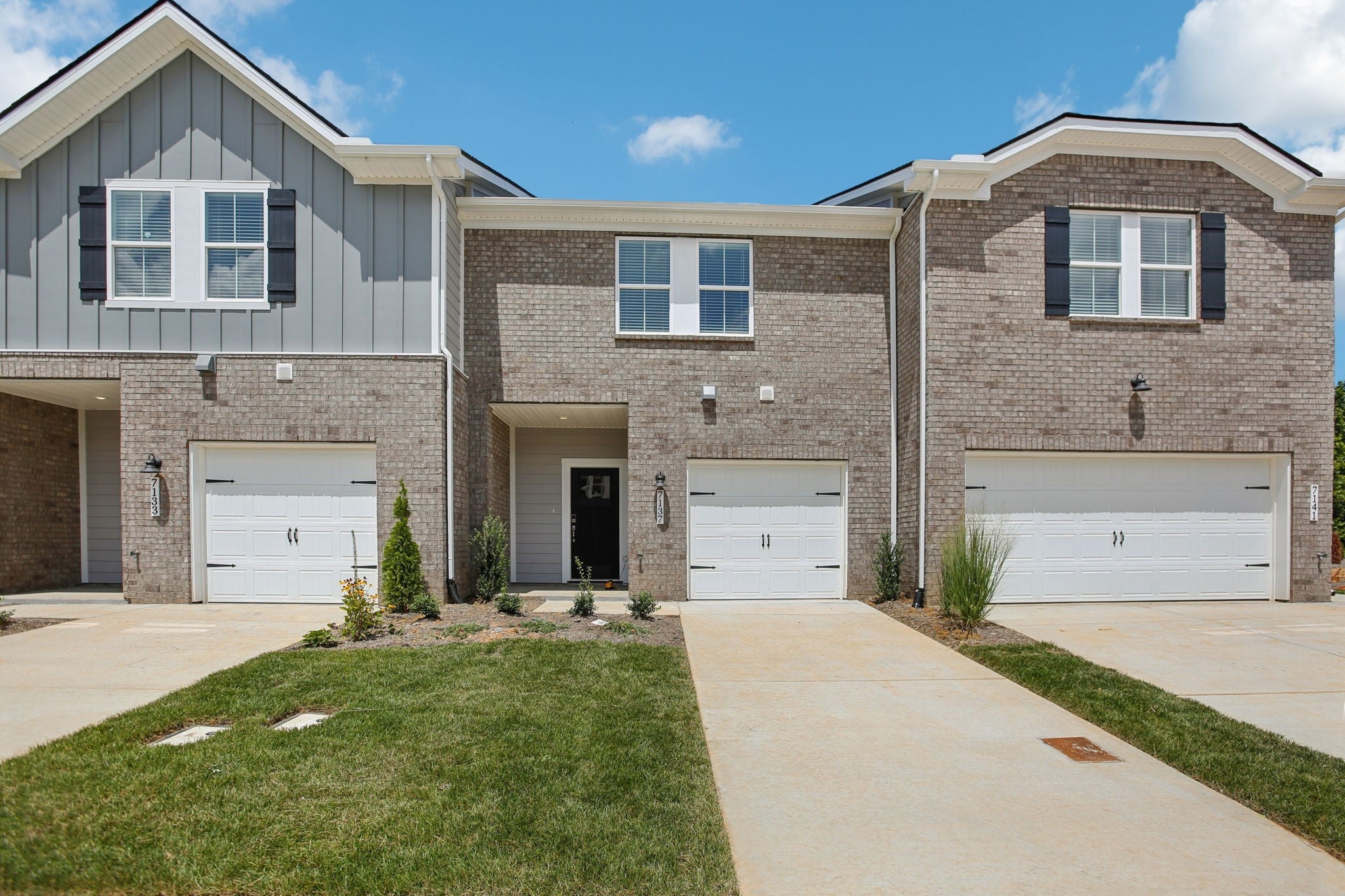 7137 Cedarcrest Lane — photo
