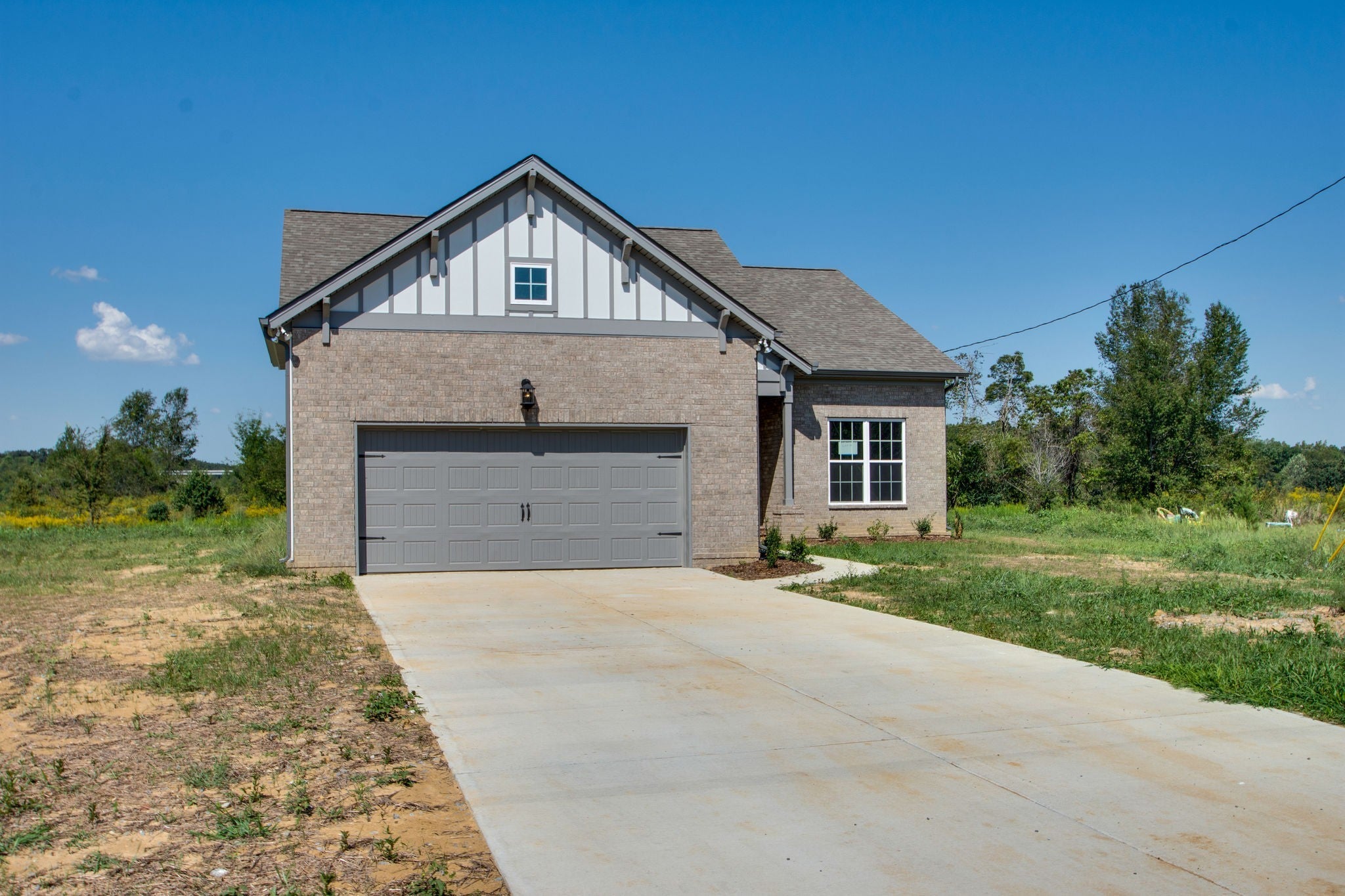 946 Hunters Lane — photo