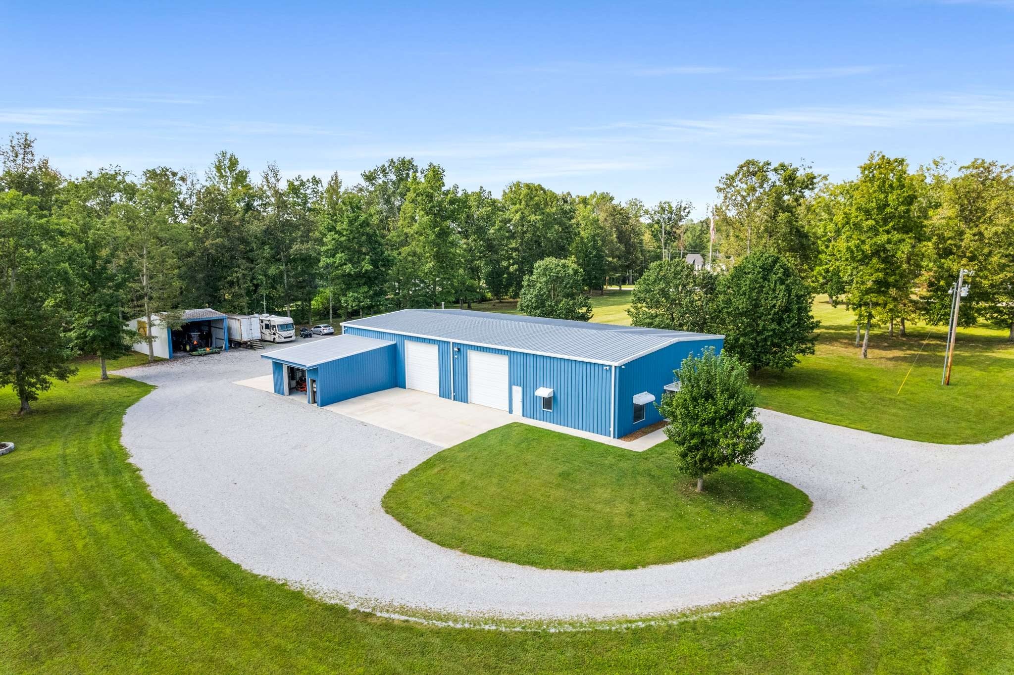 456 Lakewood Park Rd — photo