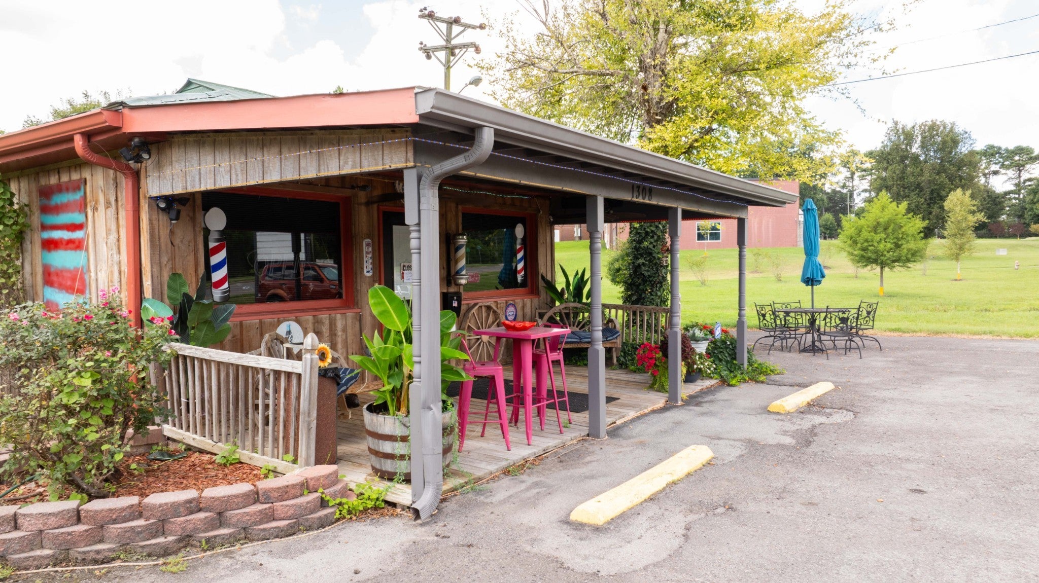 1308 Neelys Bend Rd — photo