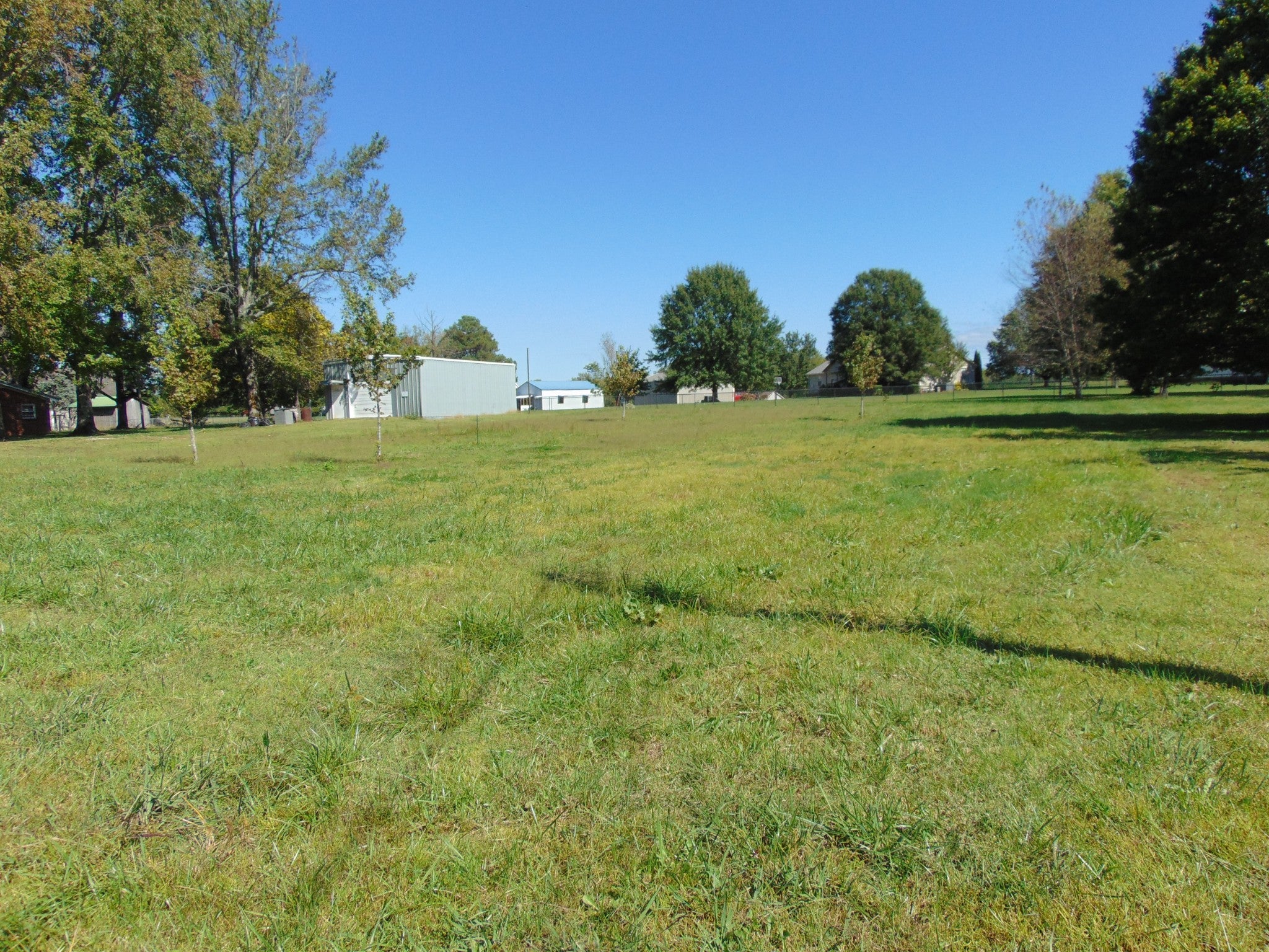 912 Monument Rd — photo