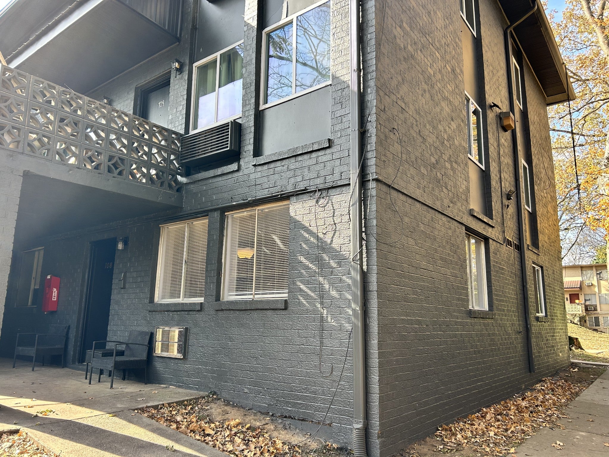 550 Harding Pl B108 — photo