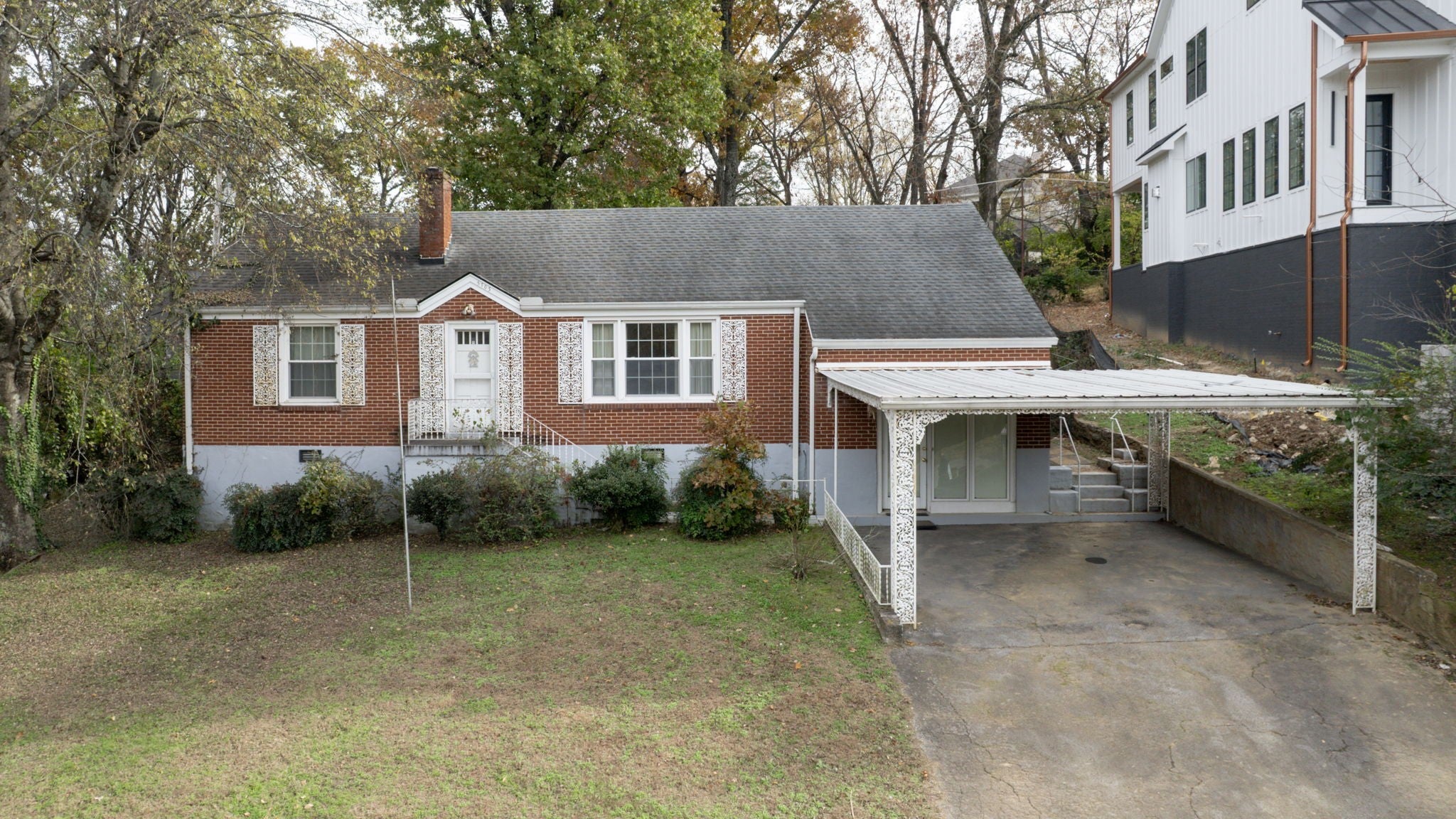 5703 Vine Ridge Dr — photo