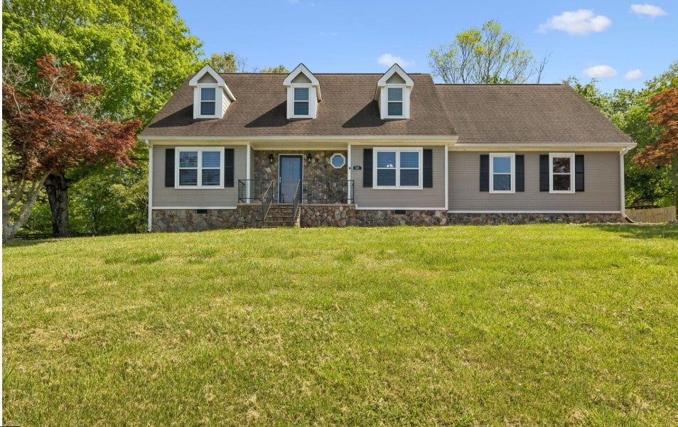 621 Lee Dr — photo