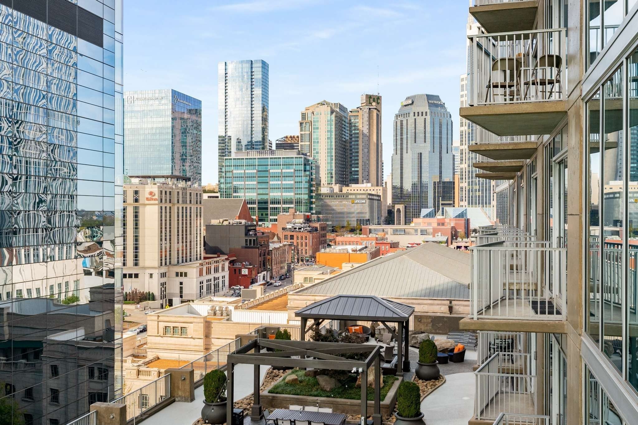 301 Demonbreun St 920 — photo
