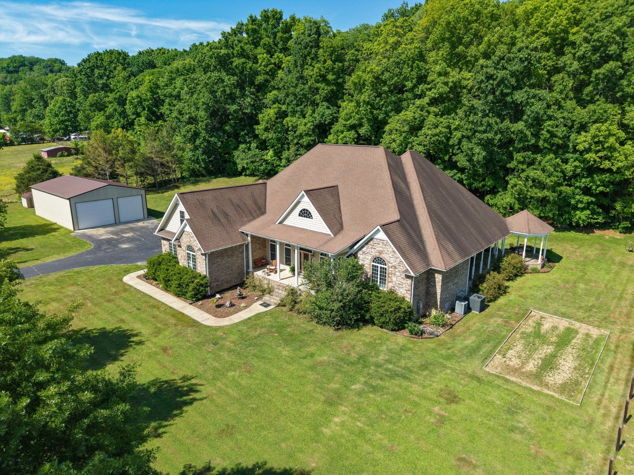 600 Bates Hollow Rd — photo