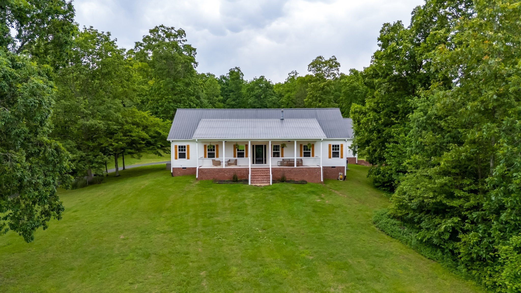 3402 Blackburn Rd — photo