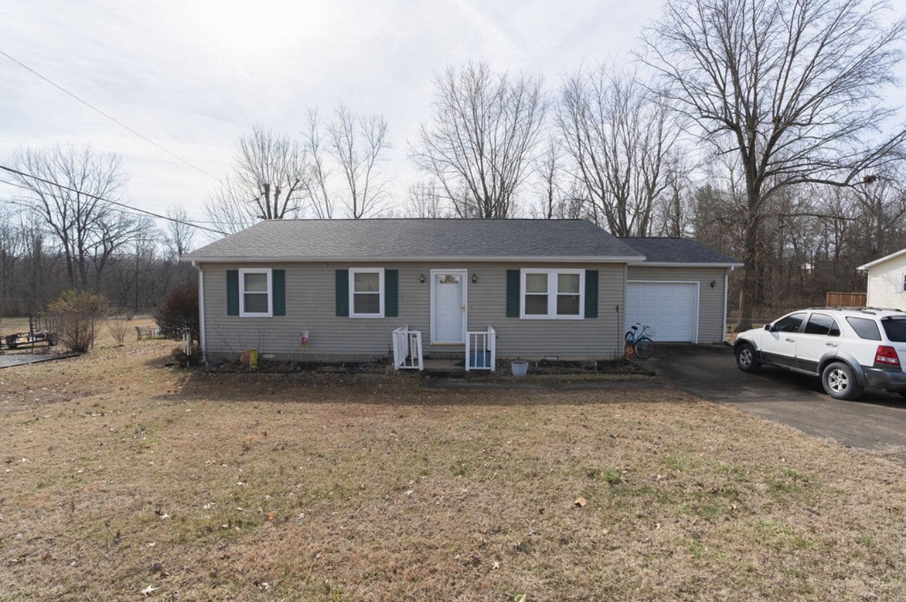 100 Hickory Hollow Dr — photo