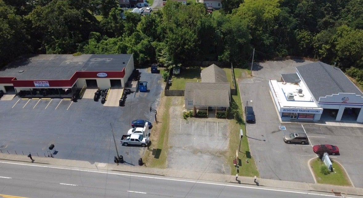 2602 Highway 41 S — photo