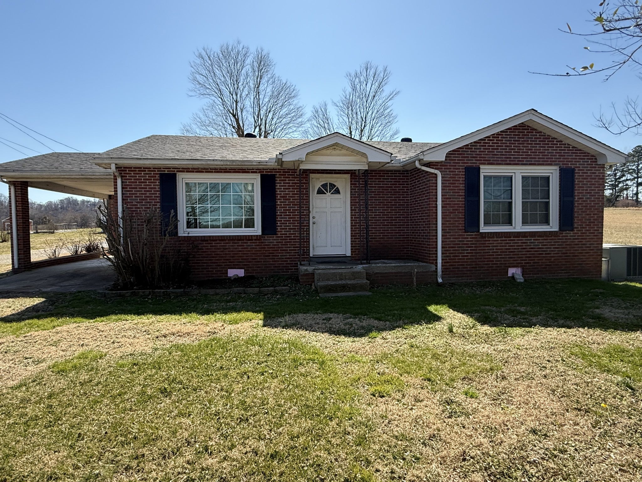 1353 Highway 70 — photo