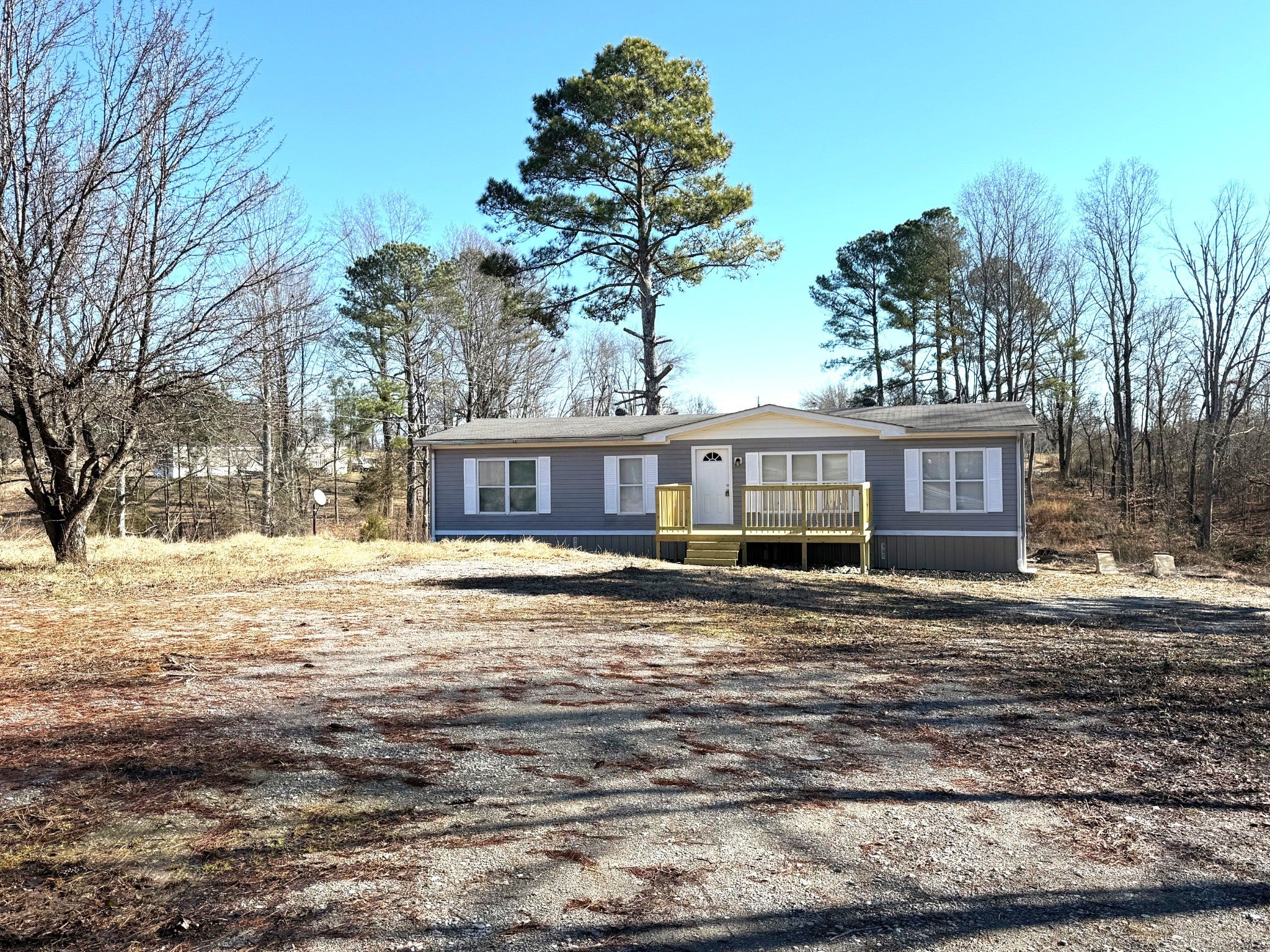 584 Rabbit Trail Rd SE, Leoma, TN 38468 — photo 2