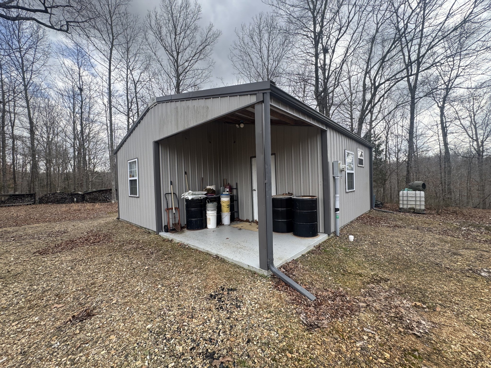 323 Graham Rd — photo