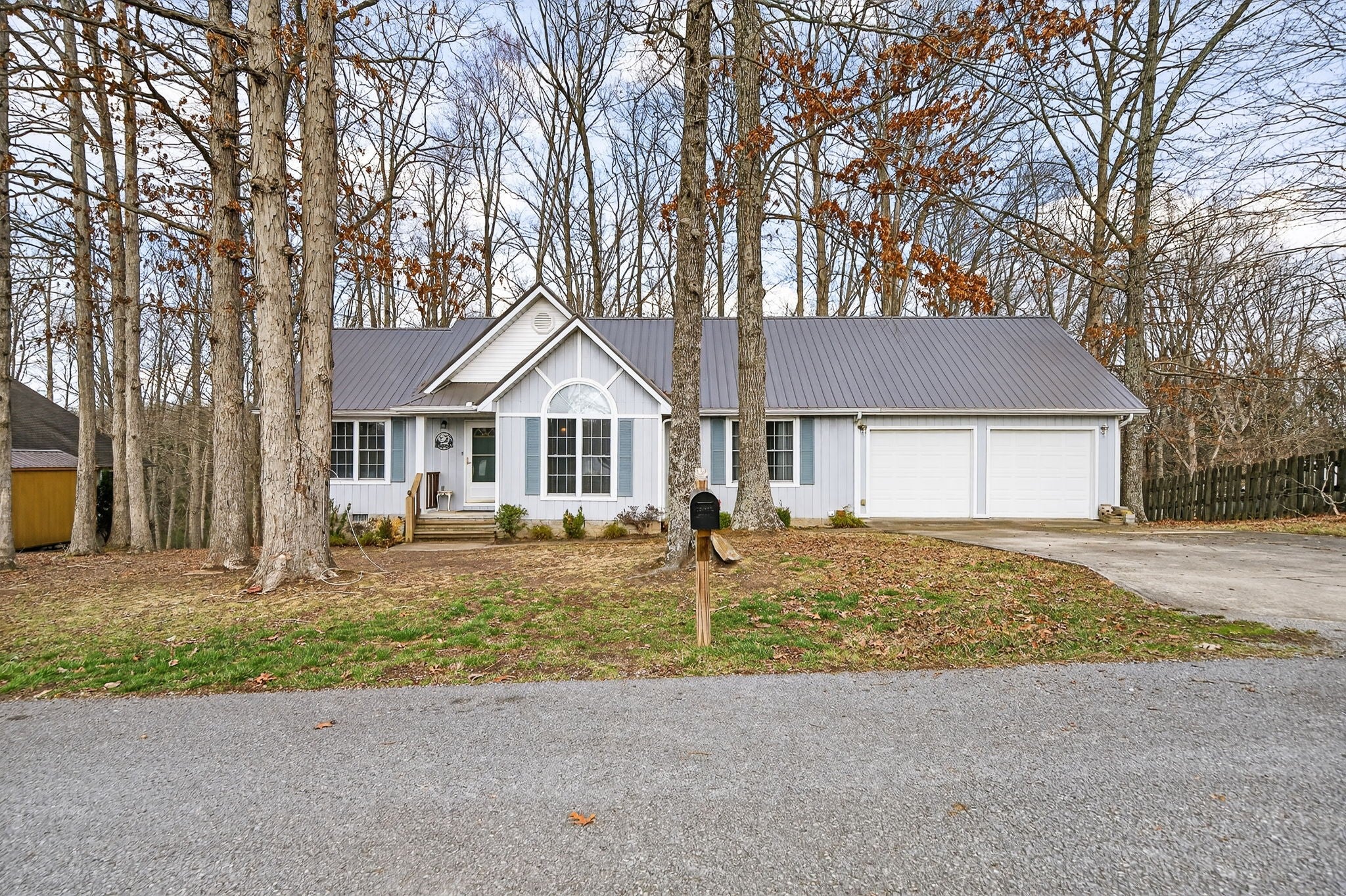 1703 Perimeter Dr — photo