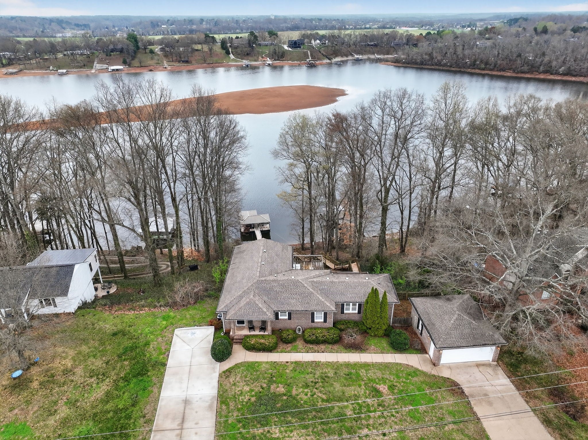 232 Loop Dr — photo