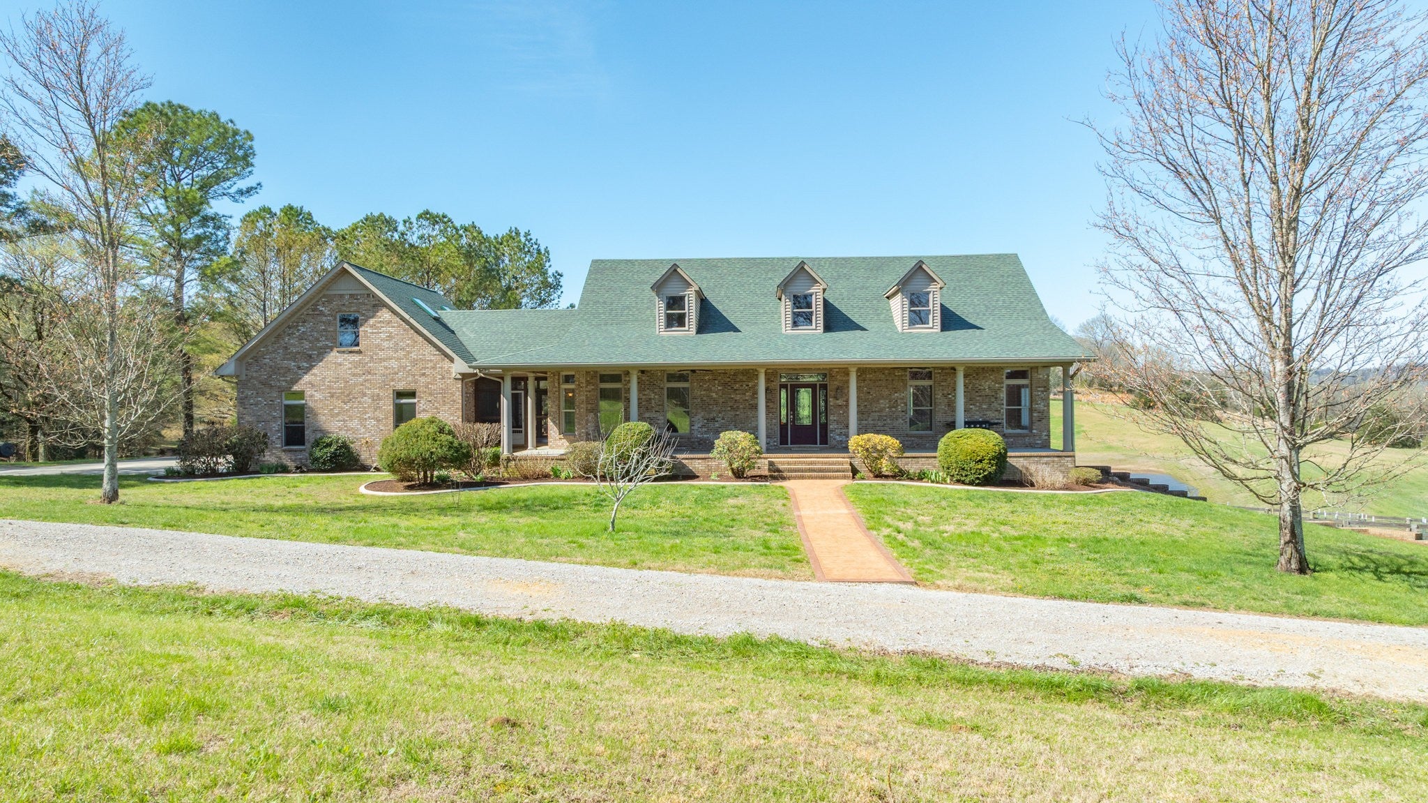 5339 Columbia Hwy — photo