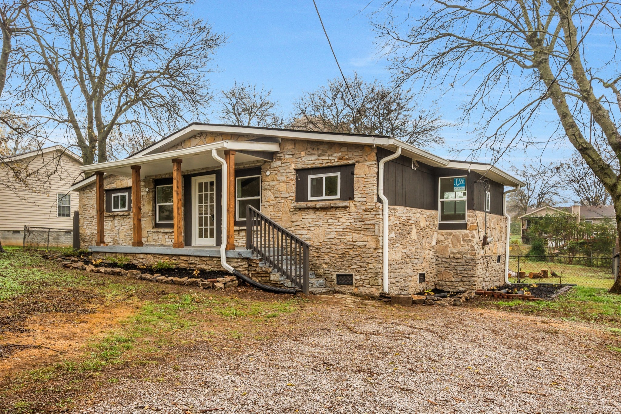1421 Mohawk Trl — photo