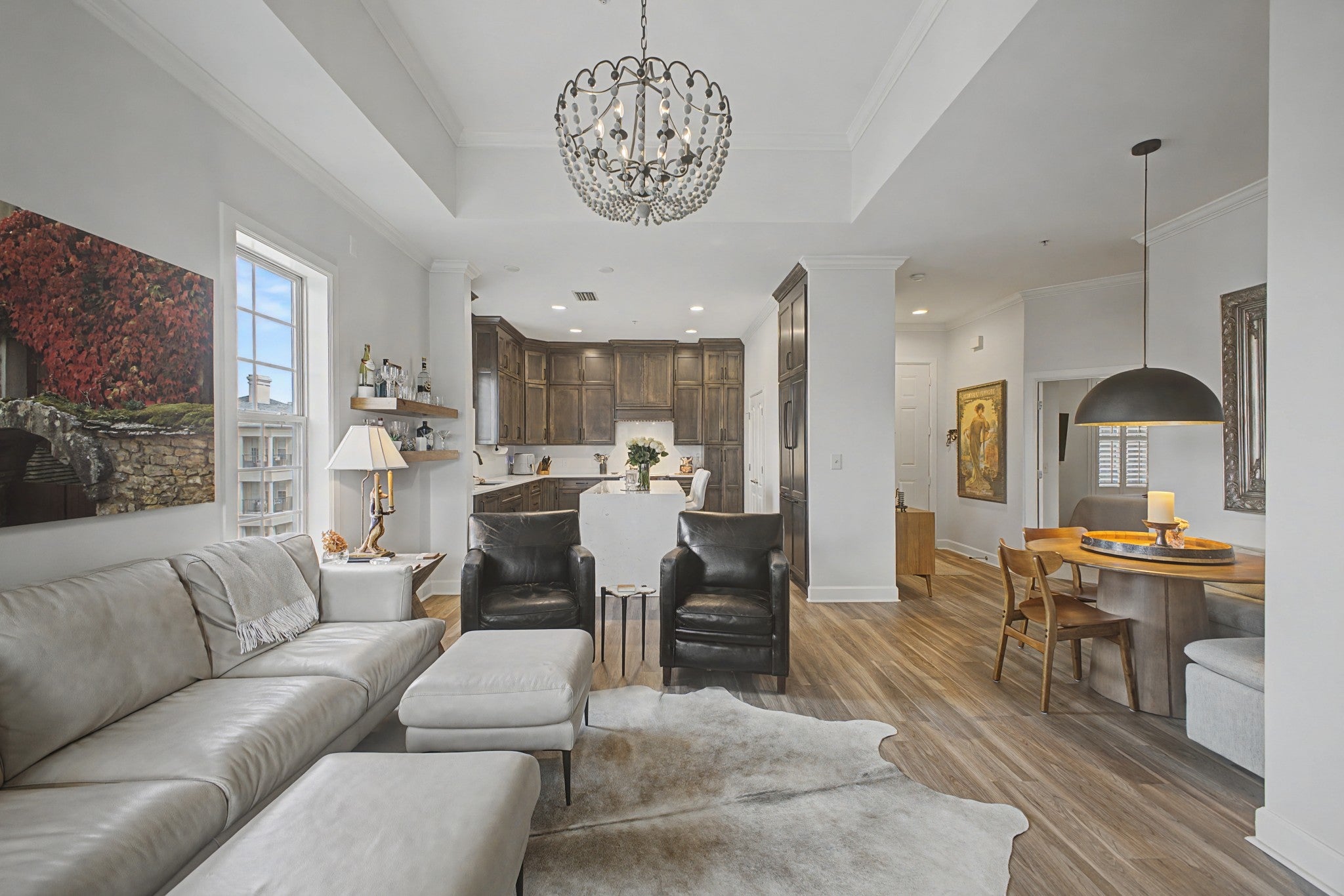 305 Seven Springs Way 403 — photo