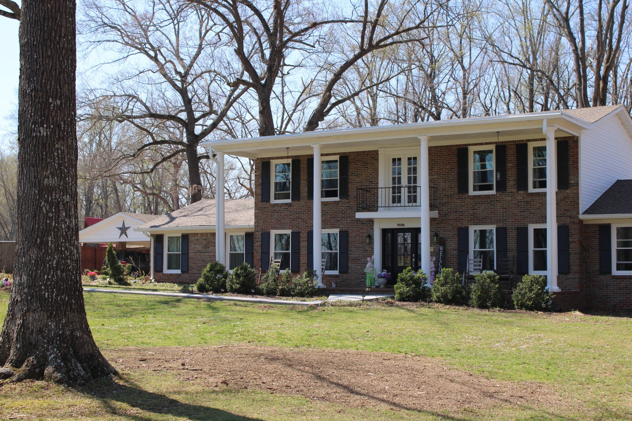 1311 Academy Rd — photo