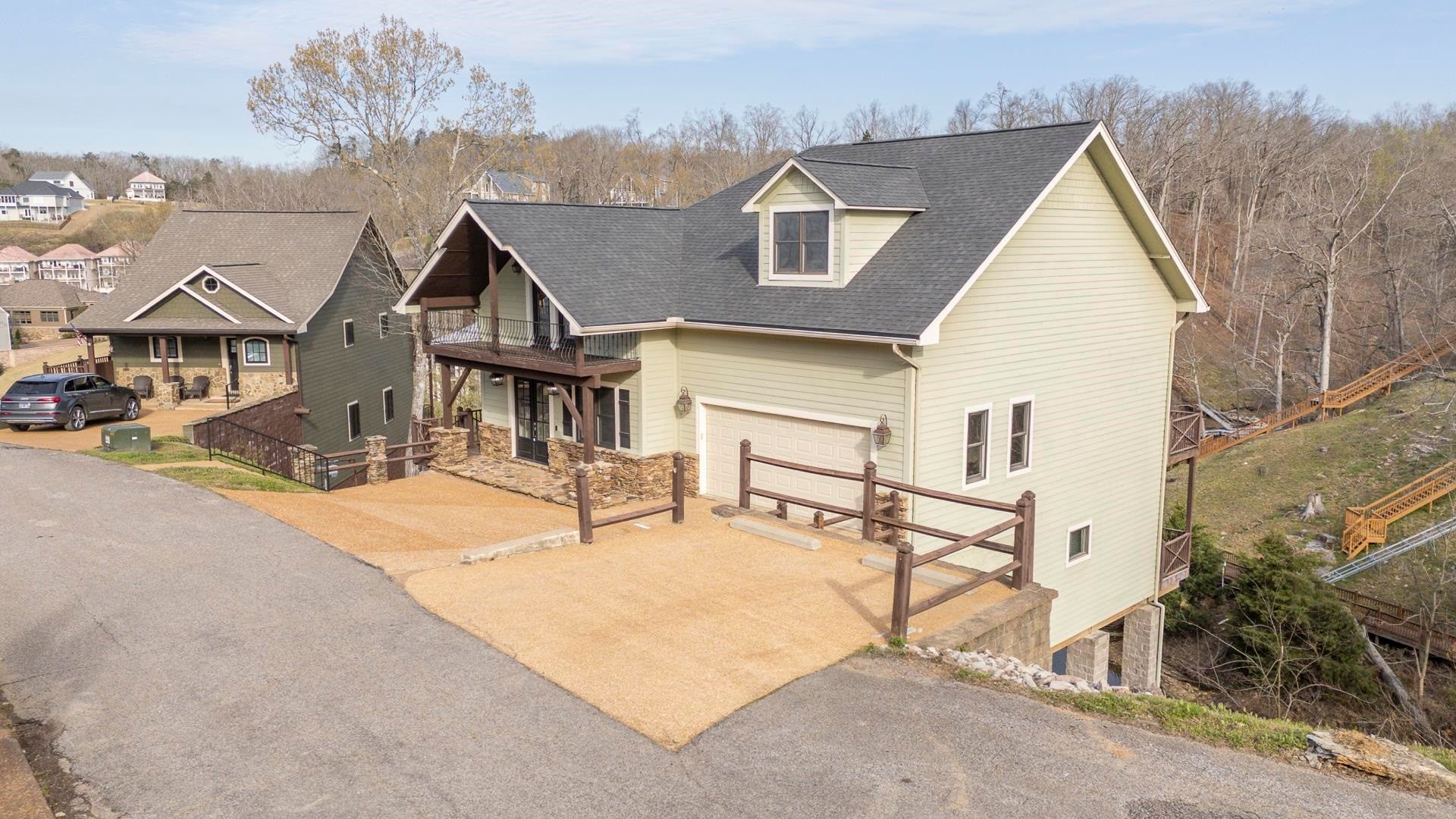400 Anchor Pt — photo