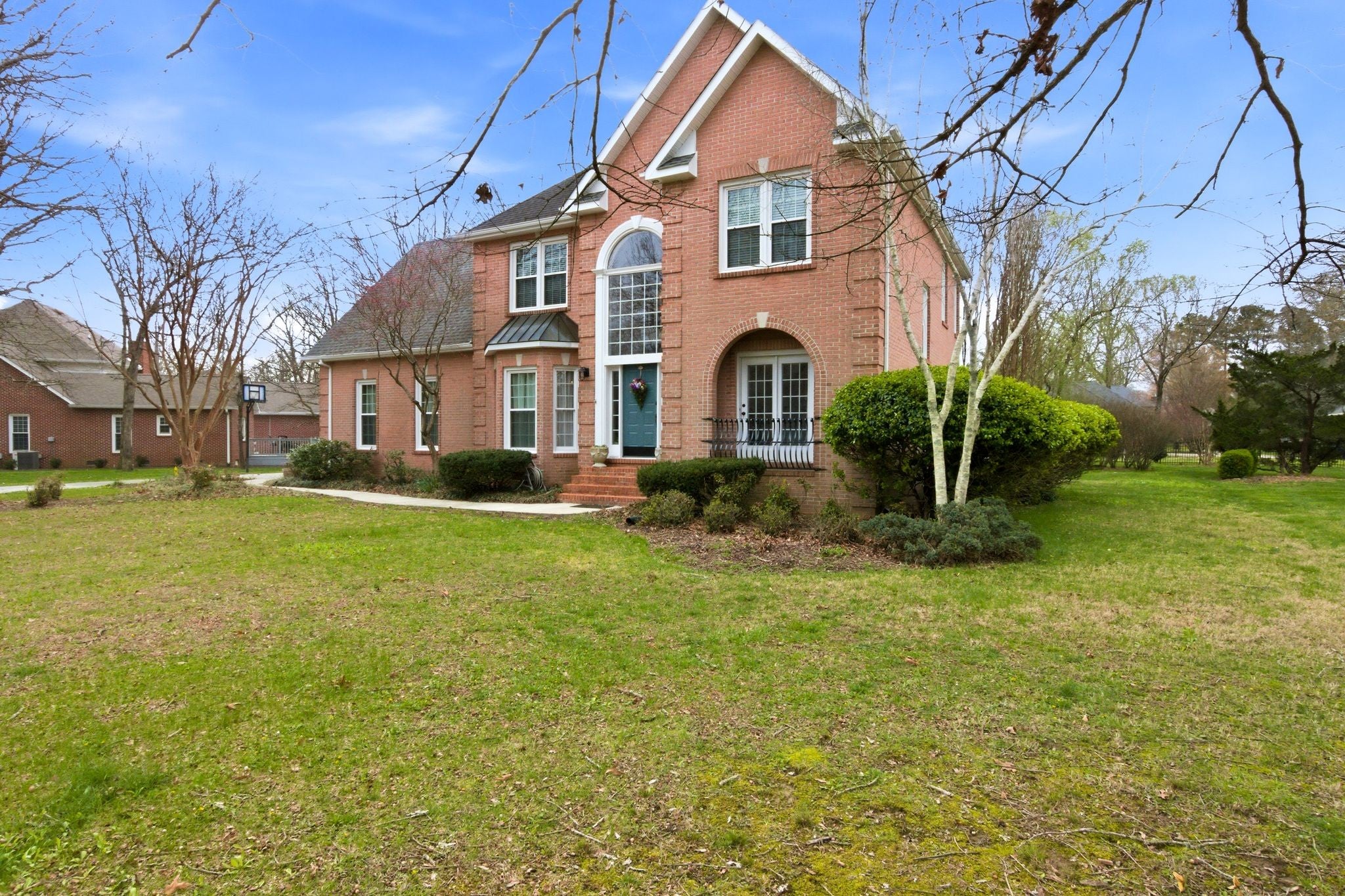 108 Albemarle Dr — photo
