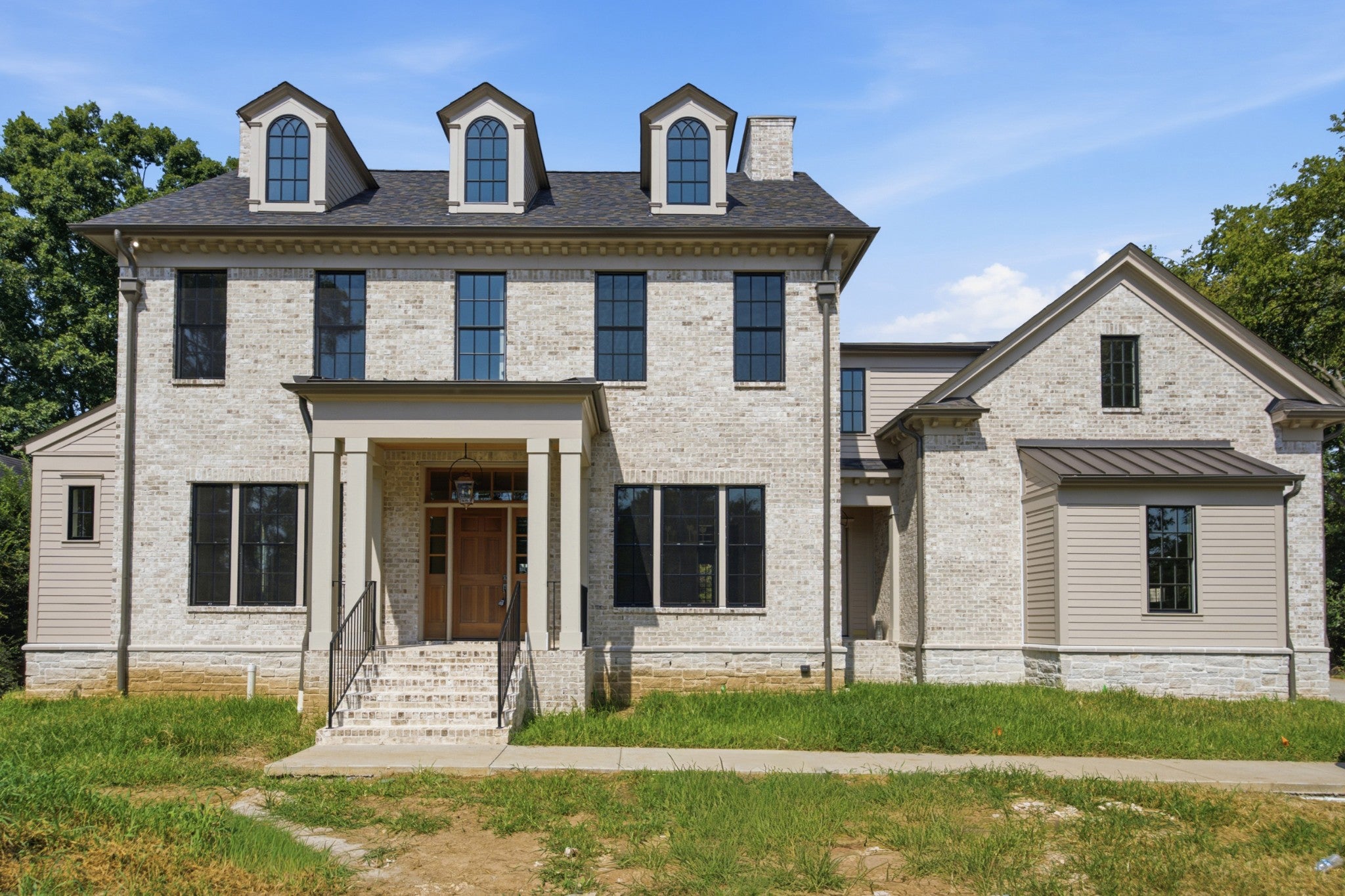 215 Page Rd — photo