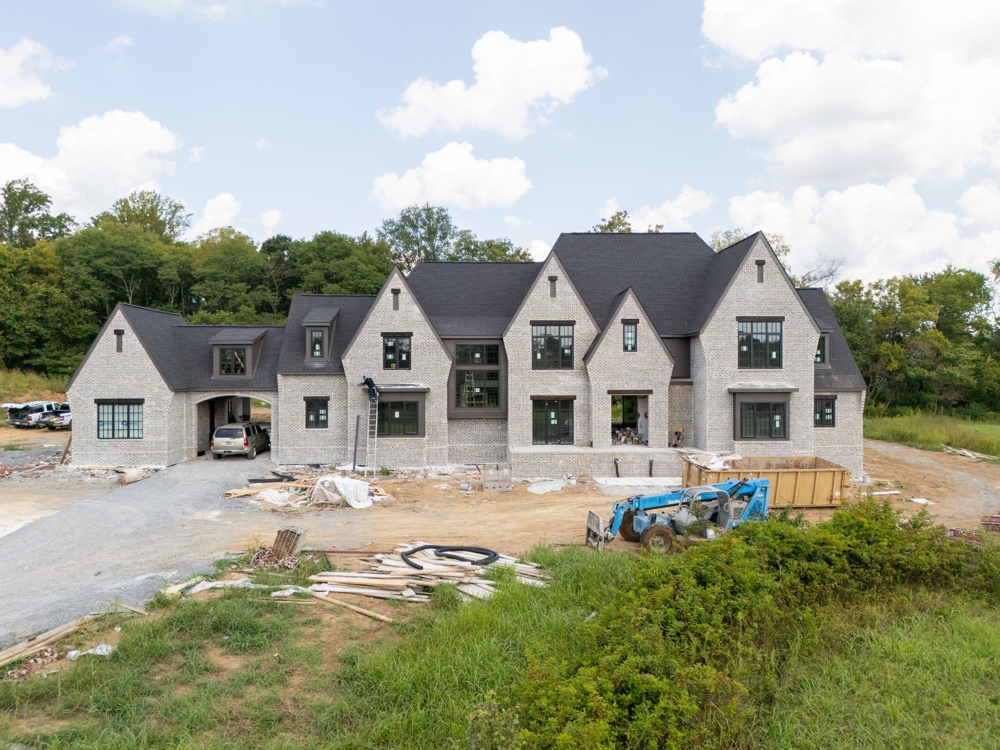 7019 Belcastle Ln — photo