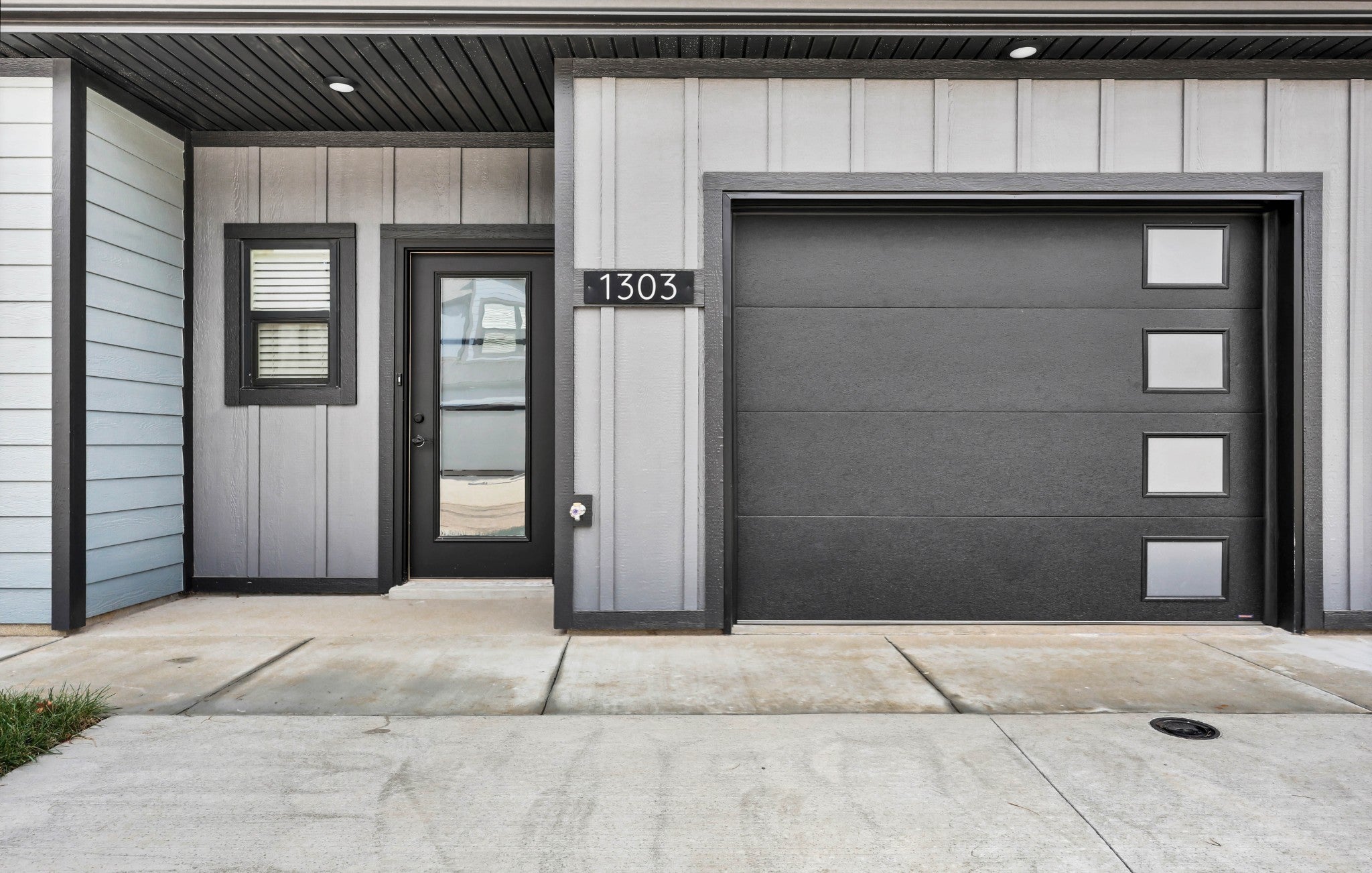 1306 Jonathan Wade Circle — photo