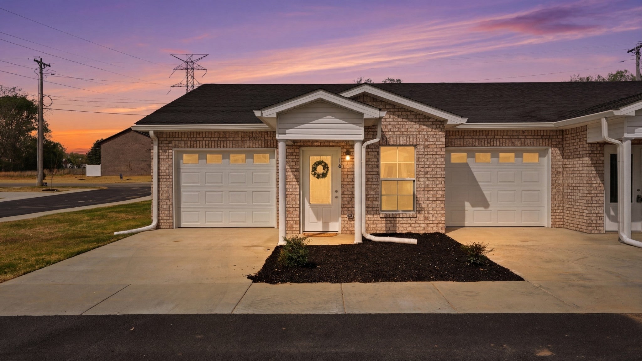 741 Kings Ln D-18 — photo