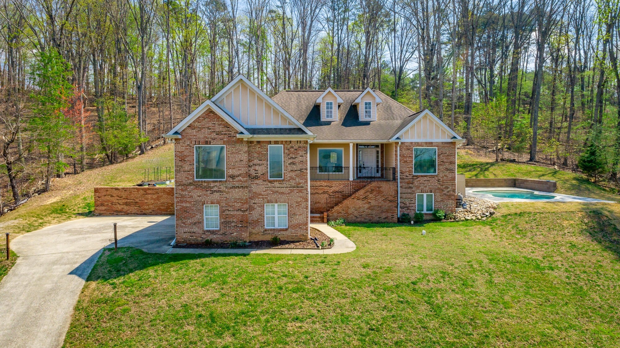 9768 Caseview Drive — photo