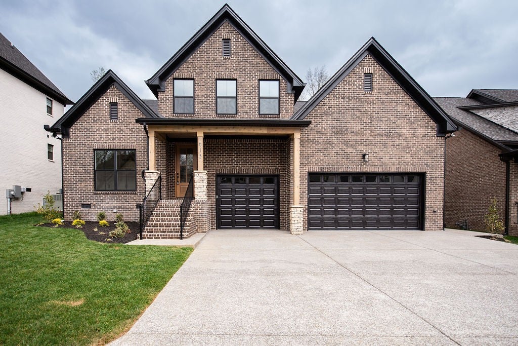 615 Hollow Wood Trl — photo