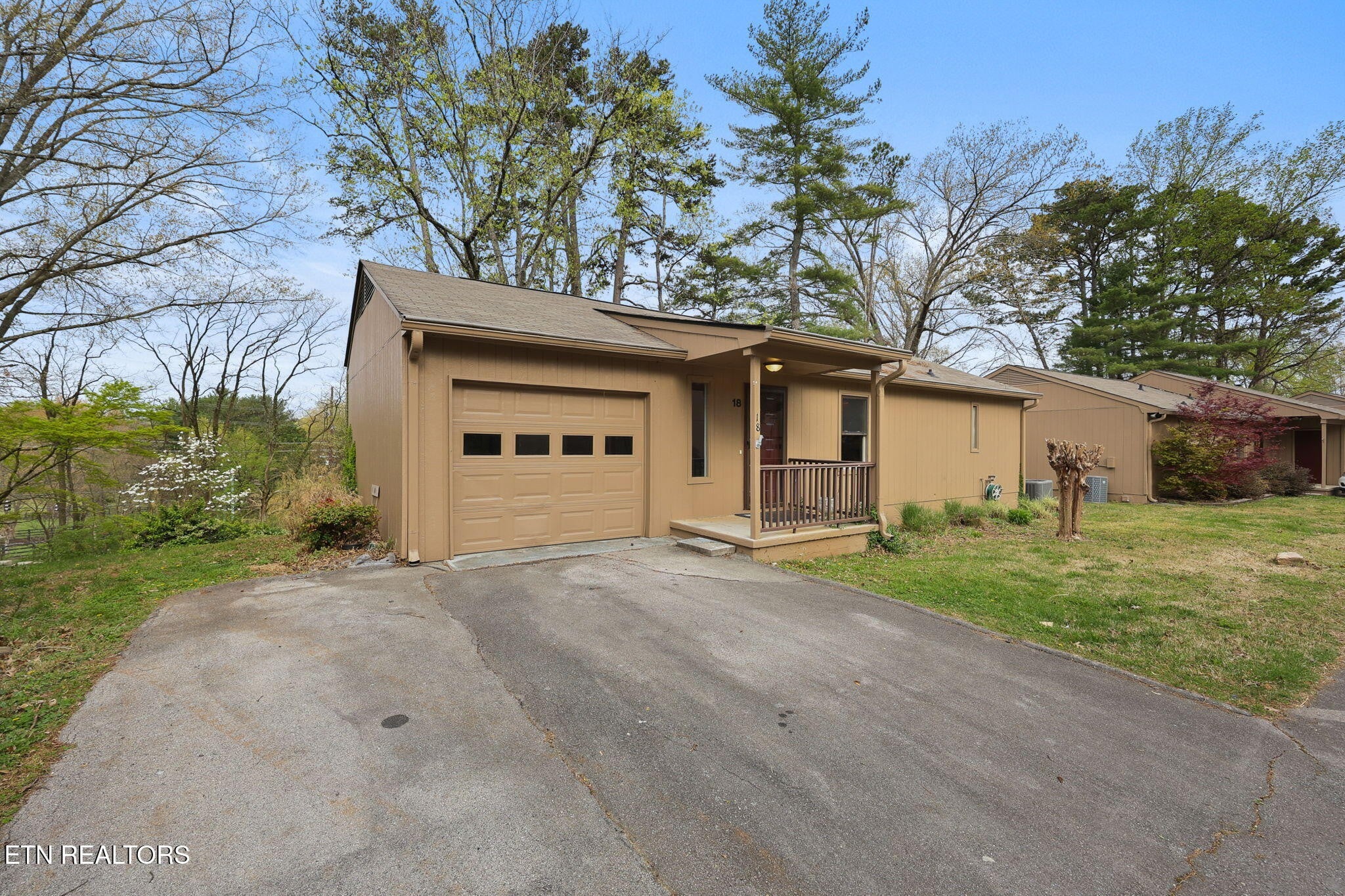 8709 Olde Colony Tr 18 — photo