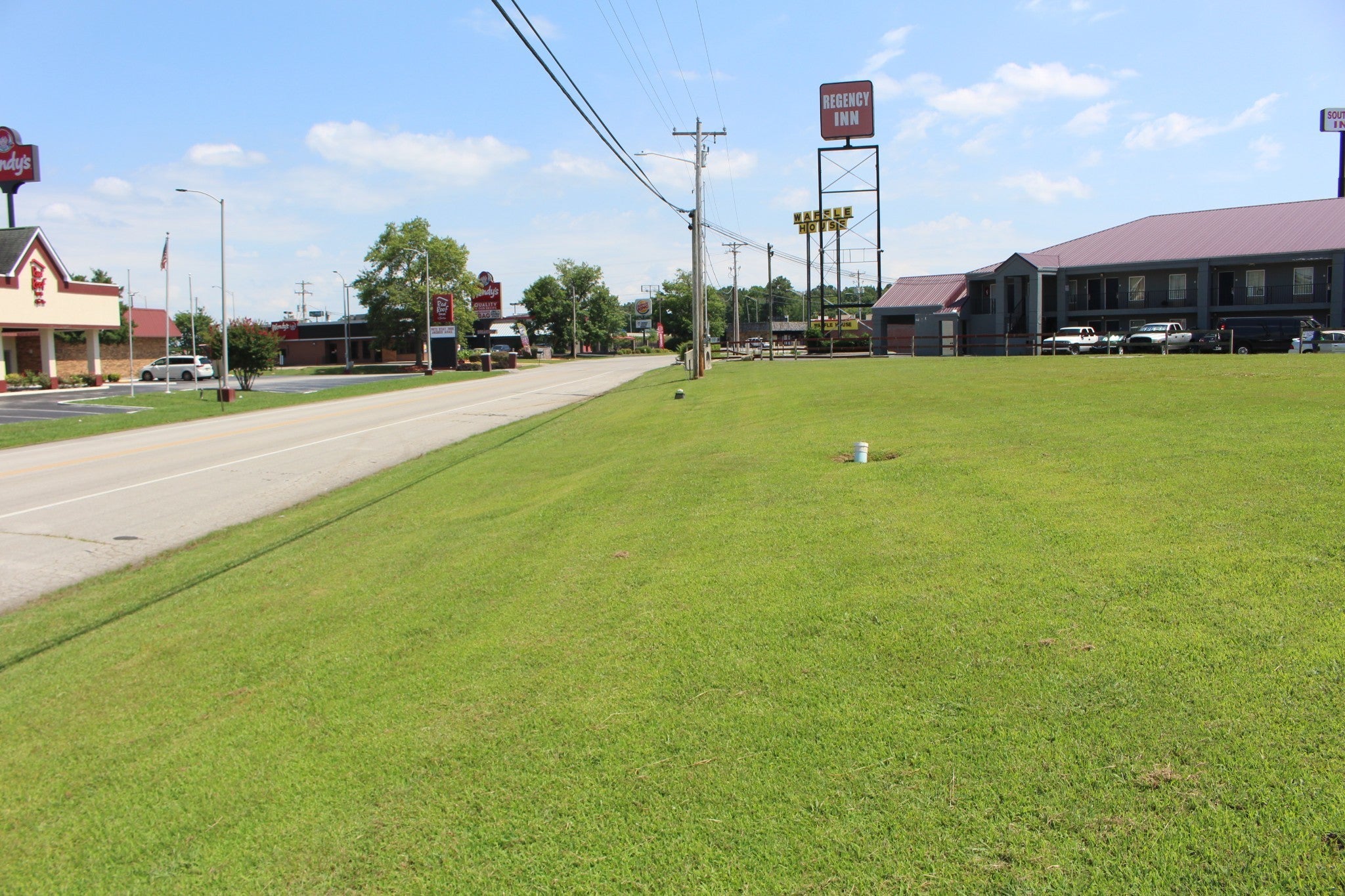 155 Expressway Dr — photo